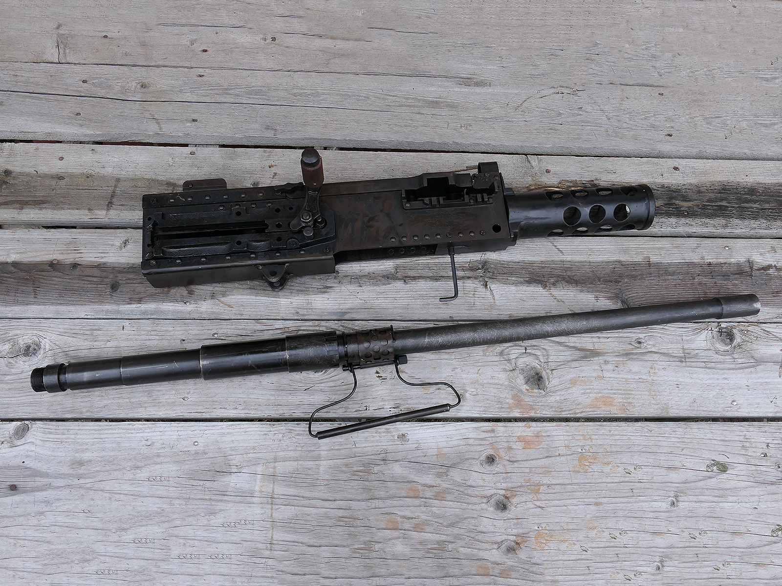 #A Browning Machine Gun MG Cal. 50 M2 Jeep Lafette Tripod - Modell - 1:1 Metall Nachbau Lauf zerlegbar