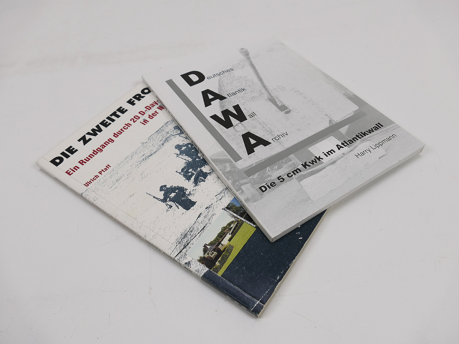 2x Buch / Magazin D-Day Invasion Normandie Die 2. Front / 5cm KWK im Atlantikwall COLLECTION
