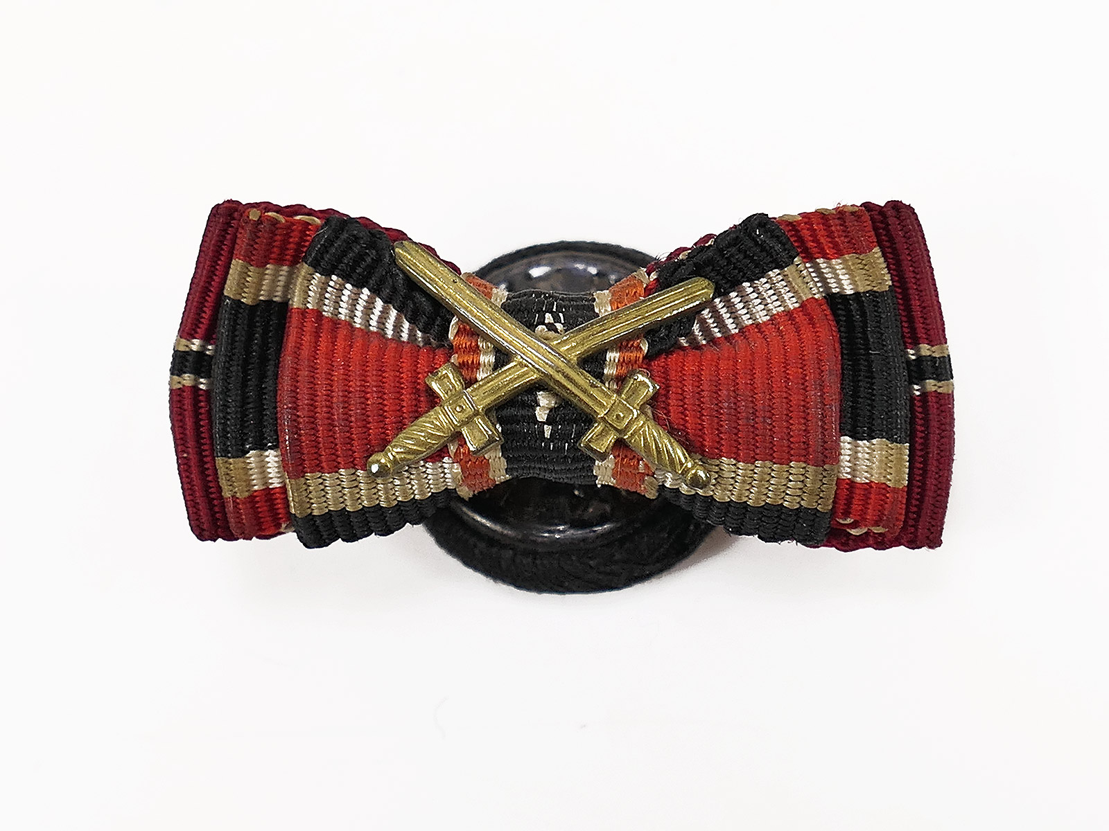 Wehrmacht Original Knopflochspange 3er Spange mit Auflage Schwerter