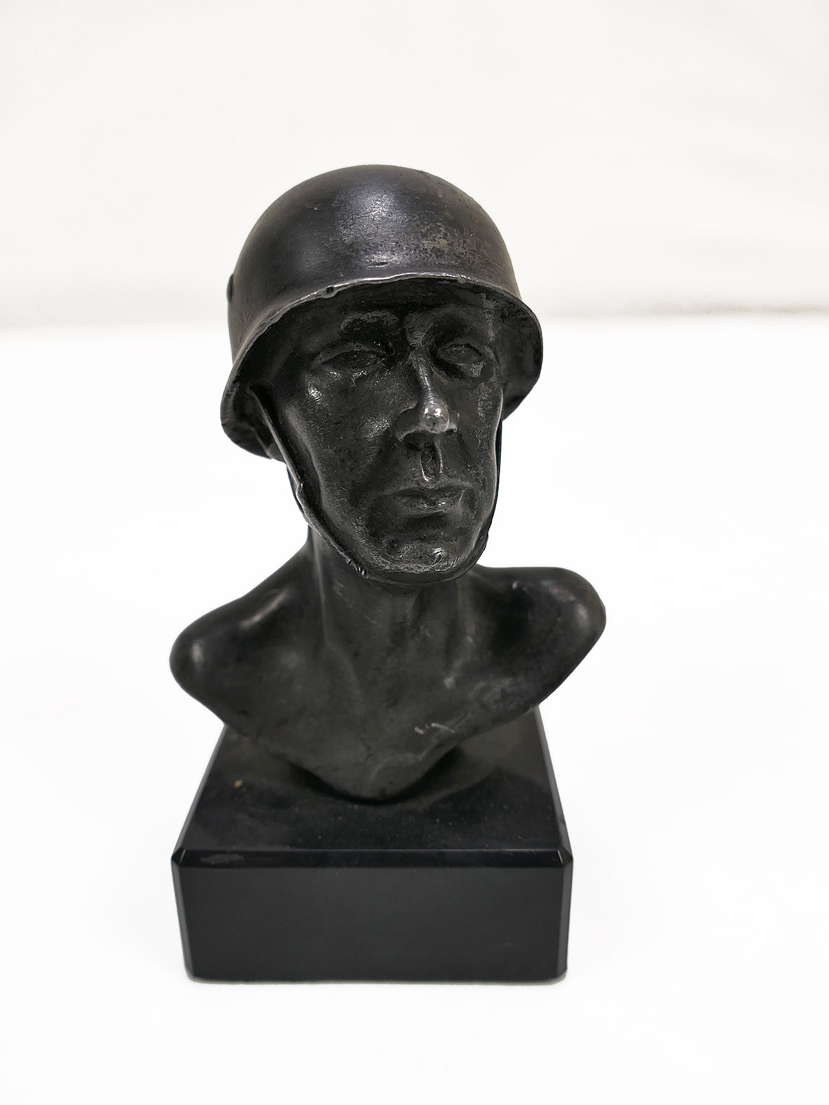 Reservistika Luftwaffe Fallschirmjäger kleine Figur / Metall Büste / Torso auf Steinsockel