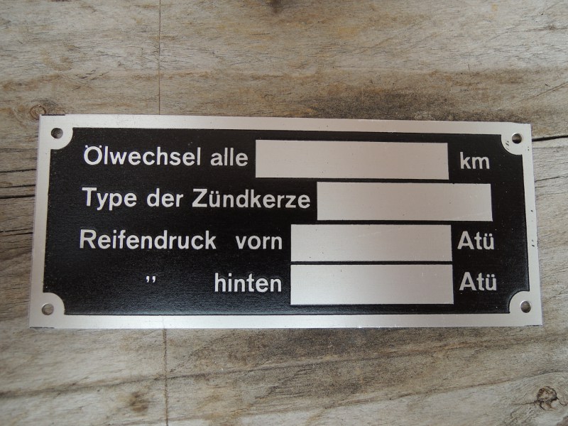 Fahrzeugschild Typenschild
