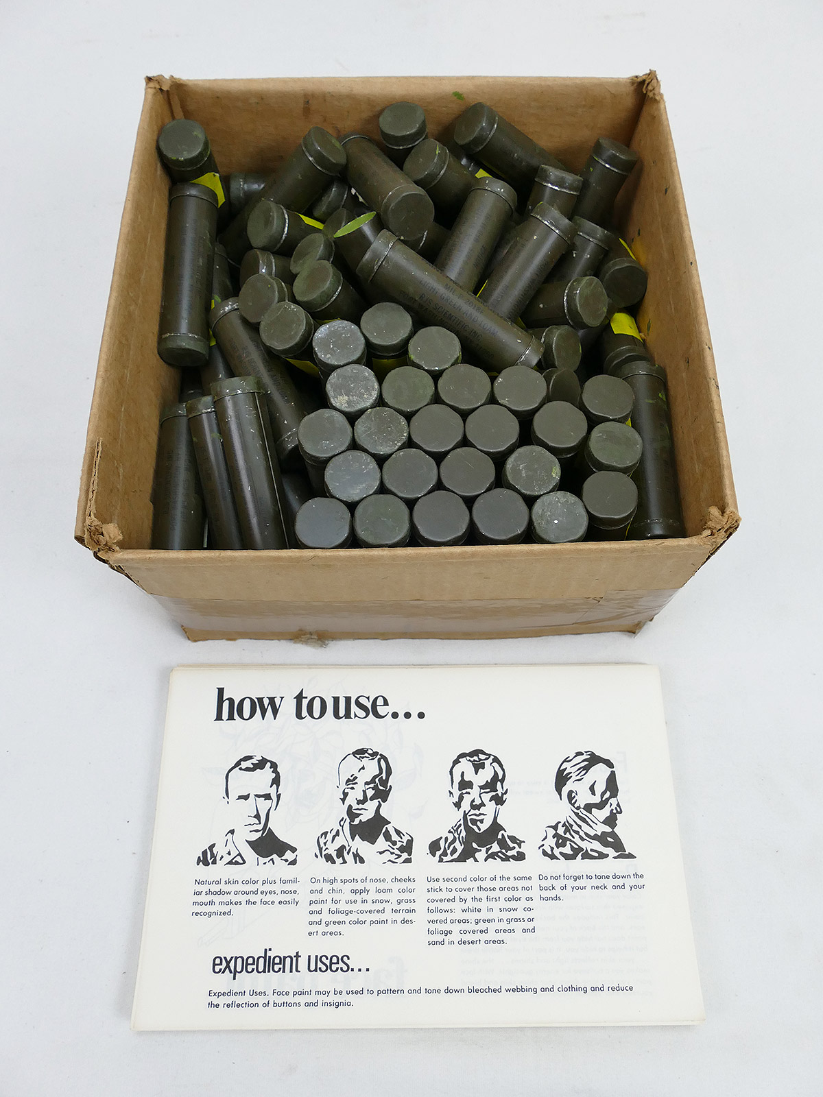 P1360826 1x US ARMY Paint Face Camouflage Gesichts Tarnschminke Vietnam hellgrün & Lehm