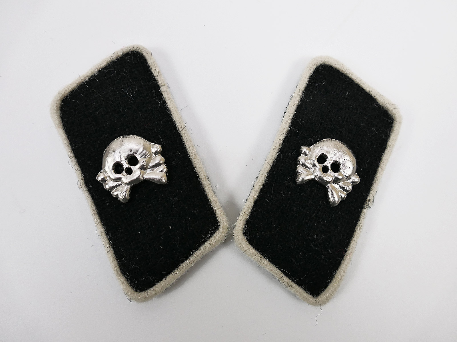 P1601792 Wehrmacht Kragenspiegel Fallschirm Panzer Division Hermann Göring
