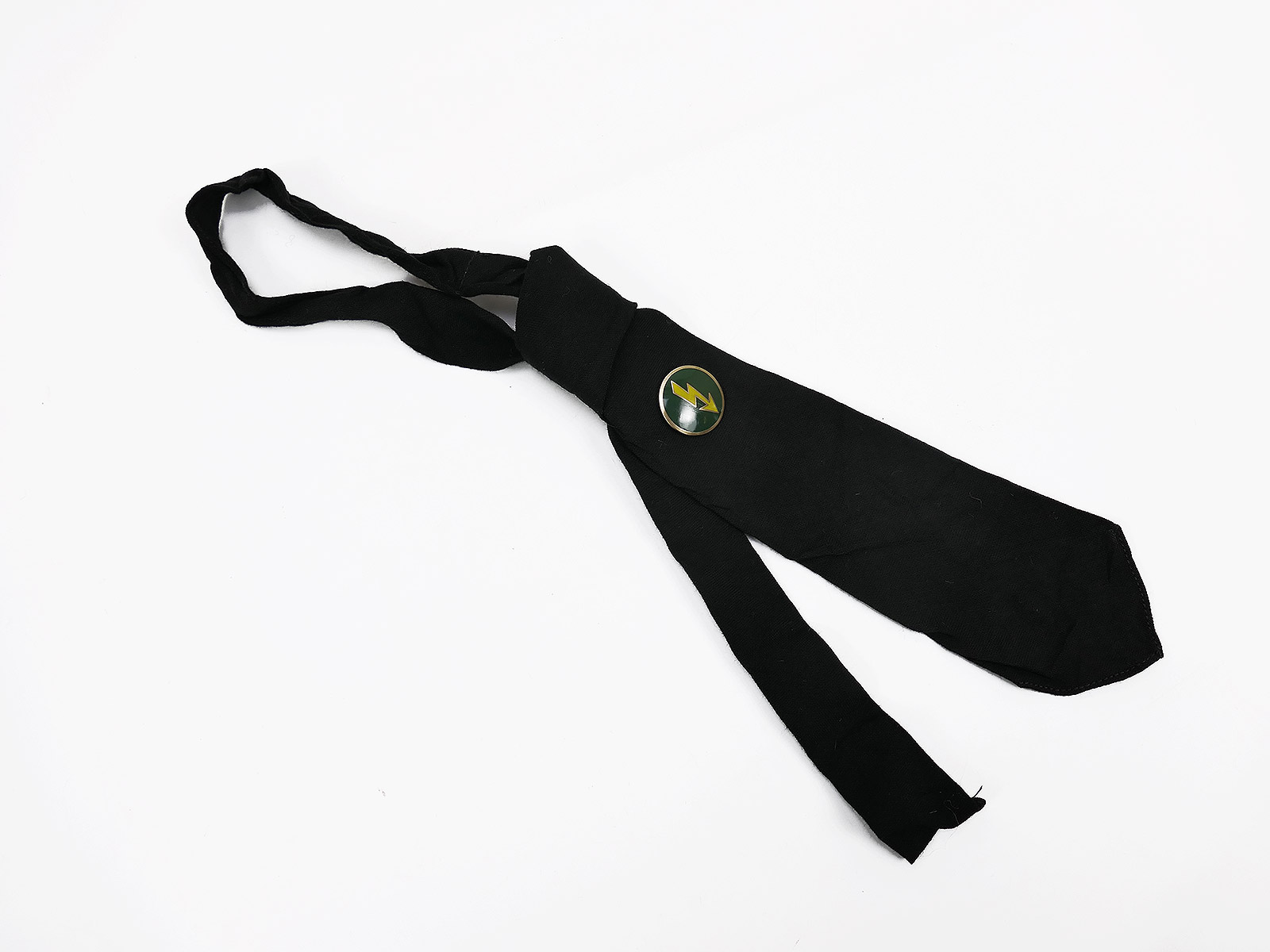 Wehrmacht Blitzmädchen Nachrichtenhelferin Funkerblitz emaillierter Anstecker mit schwarzer Krawatte