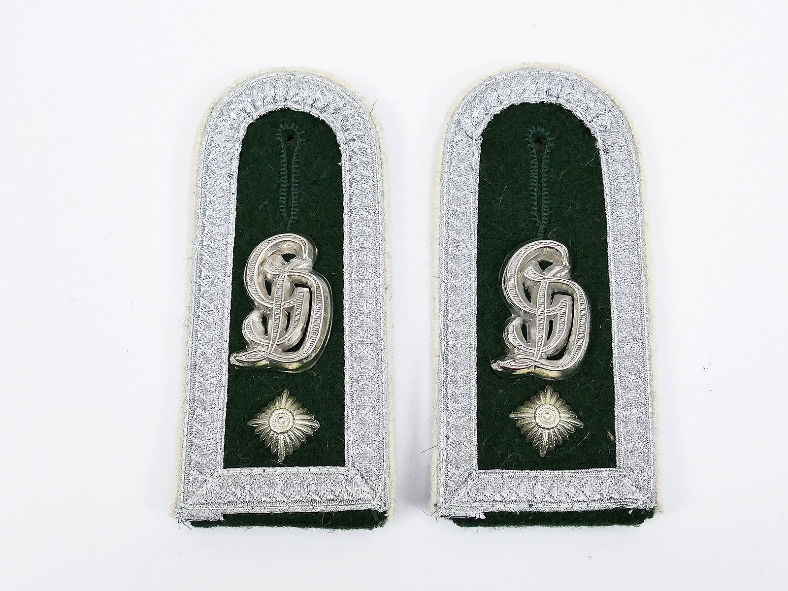 P1390071JOmm68RRGDQjq Wehrmacht Paar M36 Schulterklappen Großdeutschland GD für Feldbluse M36 Feldwebel