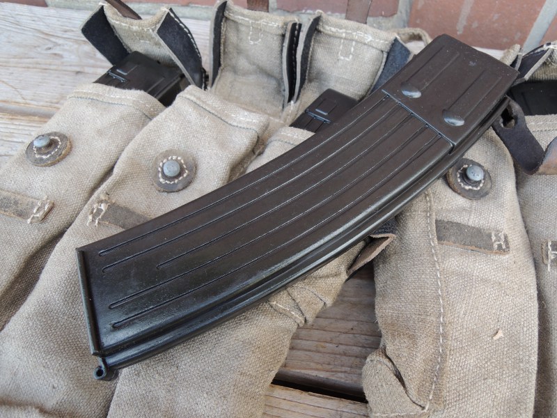 2393-1 Sturmgewehr MP 43/44 Stgw Magazin DENIX