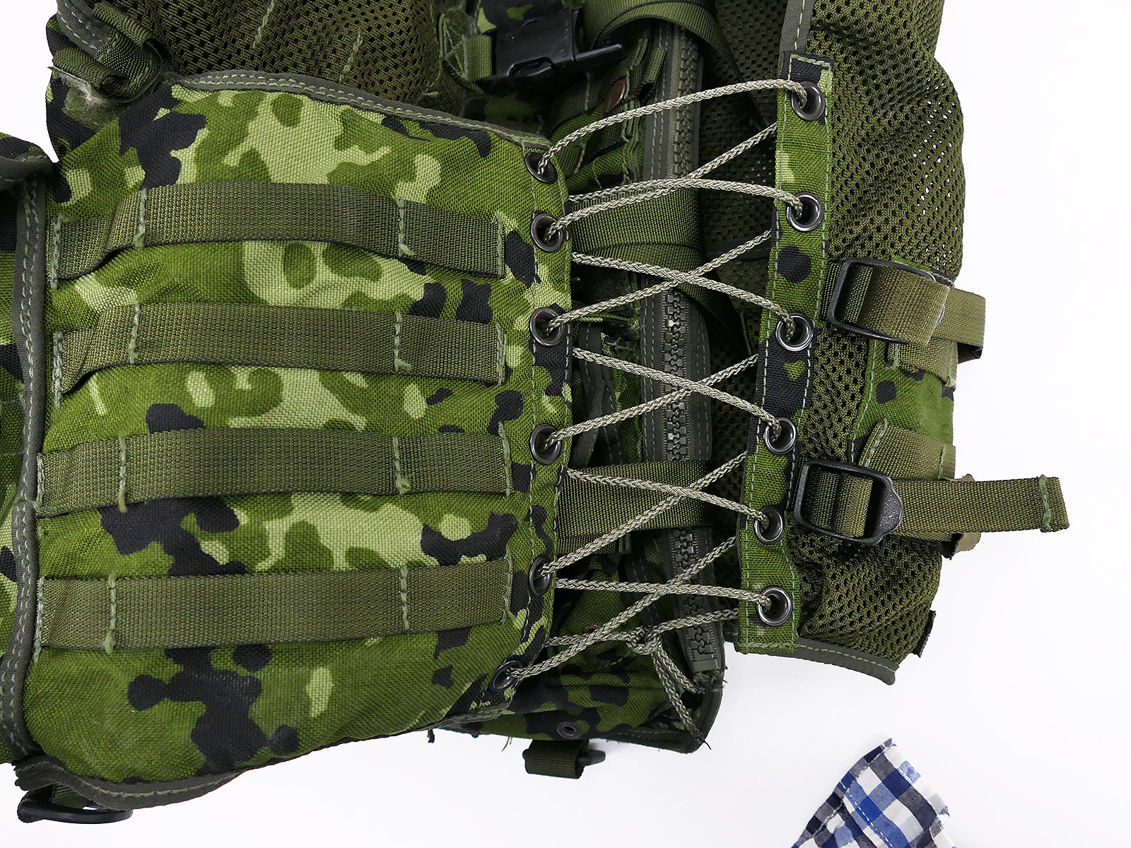 P1716558