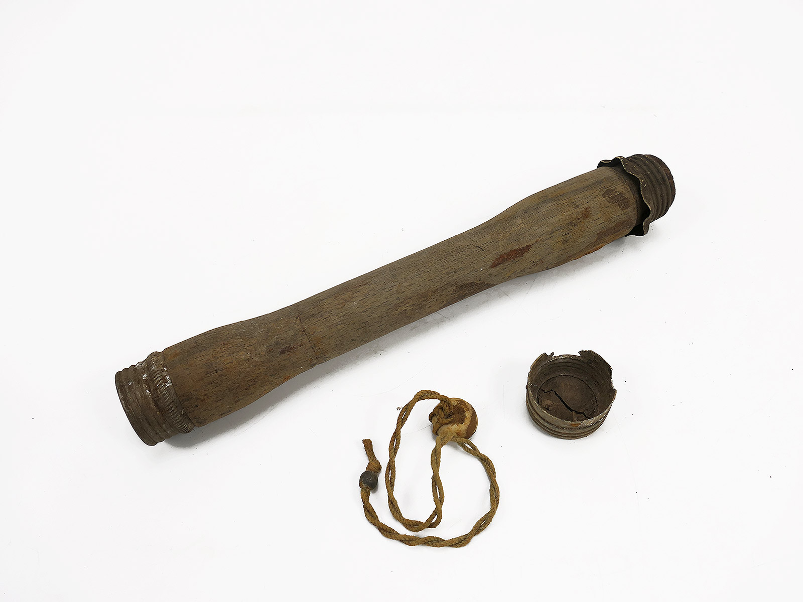 #3 Wehrmacht Ersatzteile Deko M24 Stielhandgranate Stiel 1939 Kappe Abzugsschnur Abzugsperle Restauration