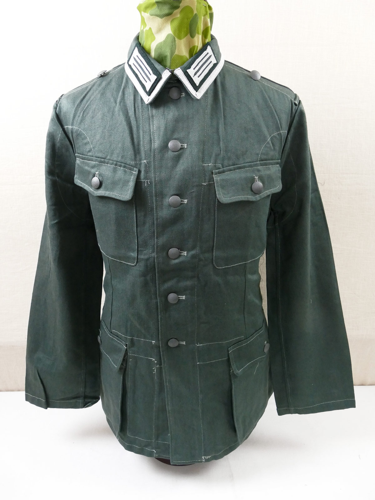 Wehrmacht Drillich Feldbluse Drillichjacke M40 Unteroffizier Uniform mit Litze und Kragenspiegeln