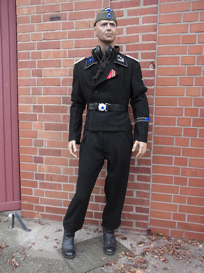 5366-5 Beispiel für eine Elite Panzeruniform nach Vorlage / Drehbuch / Filmrequisite
