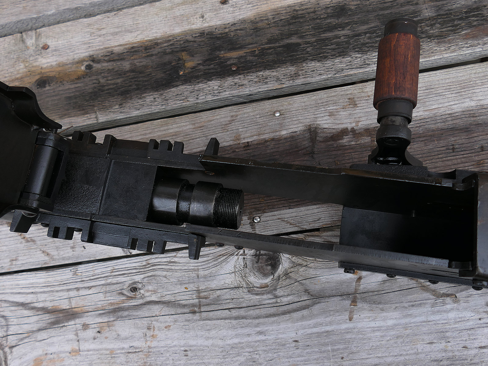 #A Browning Machine Gun MG Cal. 50 M2 Jeep Lafette Tripod - Modell - 1:1 Metall Nachbau Lauf zerlegbar