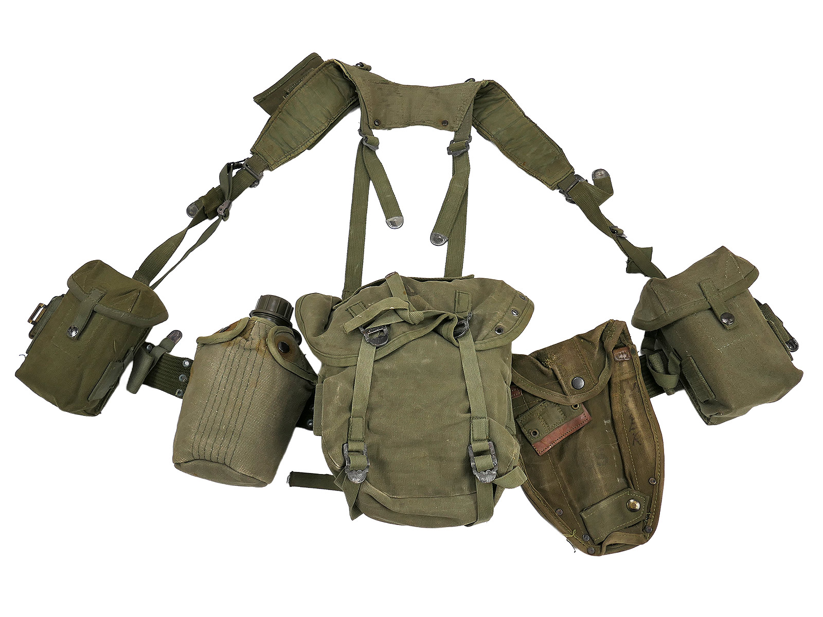 Typ M-1956 Webbing US Army Vietnam Sturmgepäck - Butt Pack Pistol Belt Suspenders Feldflasche Magazintaschen ANSEHEN