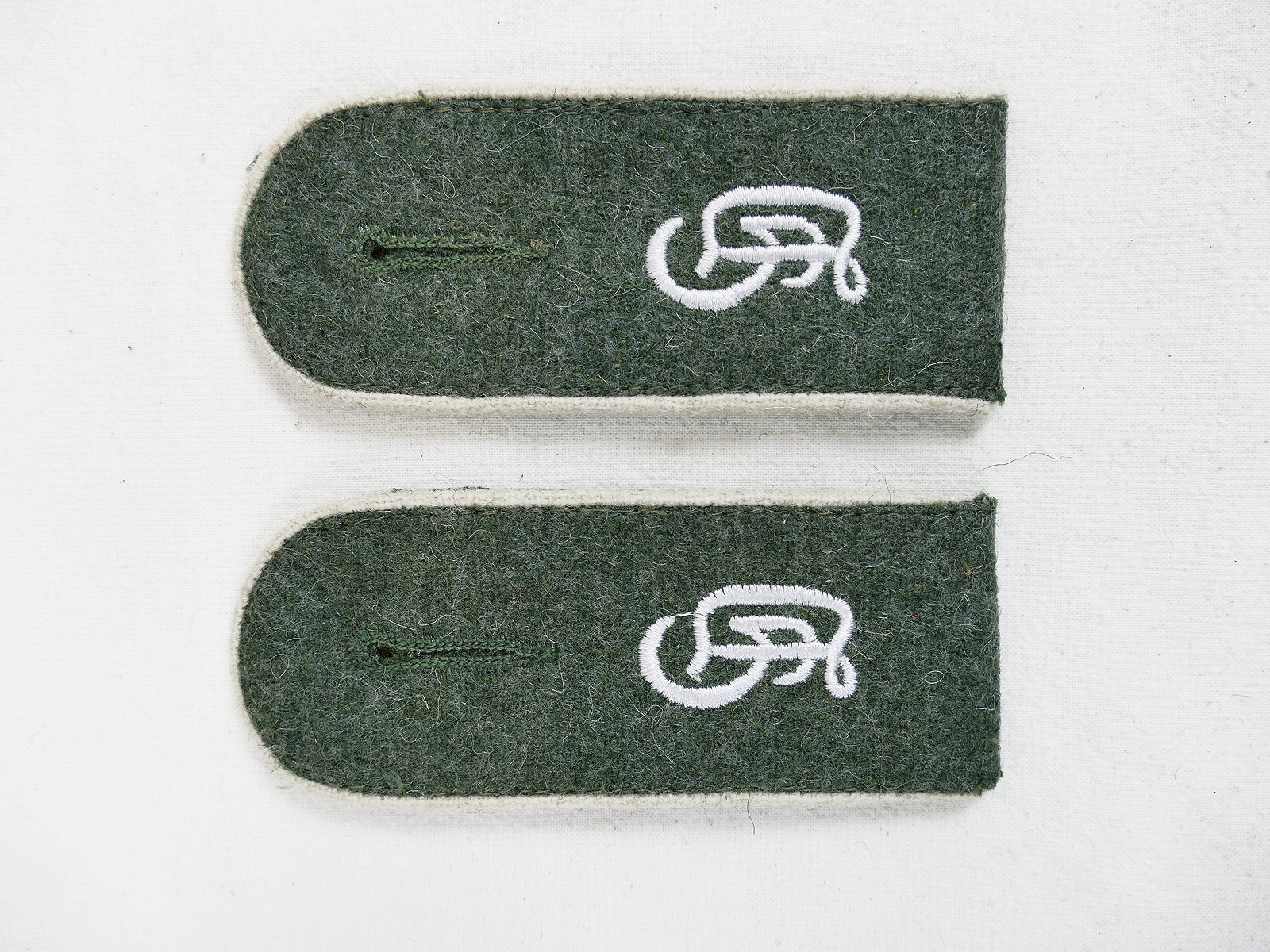 Wehrmacht Paar Schulterklappen Großdeutschland GD Mannschaften für Feldbluse M40