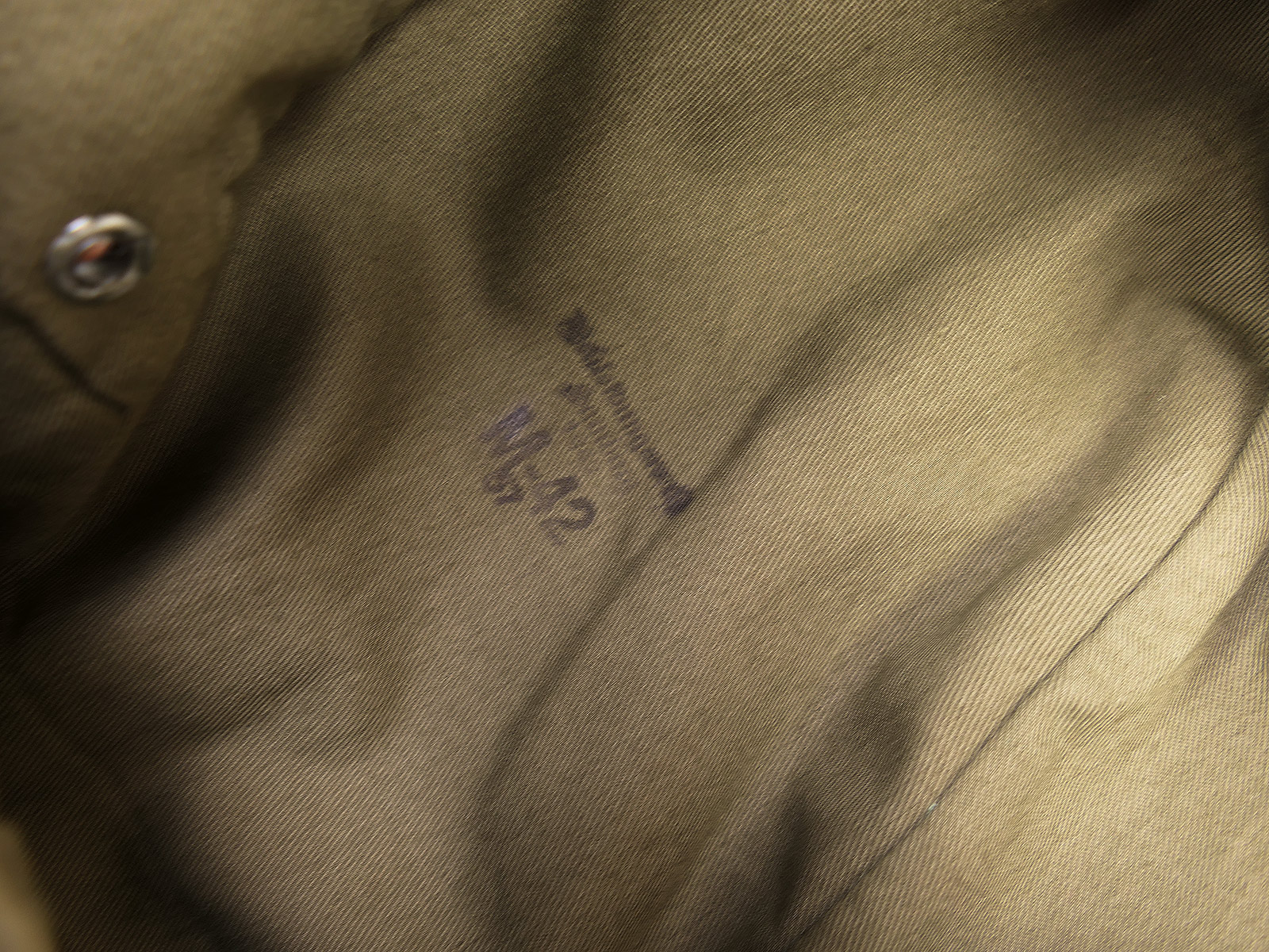 Wehrmacht Heer antikes M42 Schiffchen für Mannschaften Gr.57 BATTLE WORN