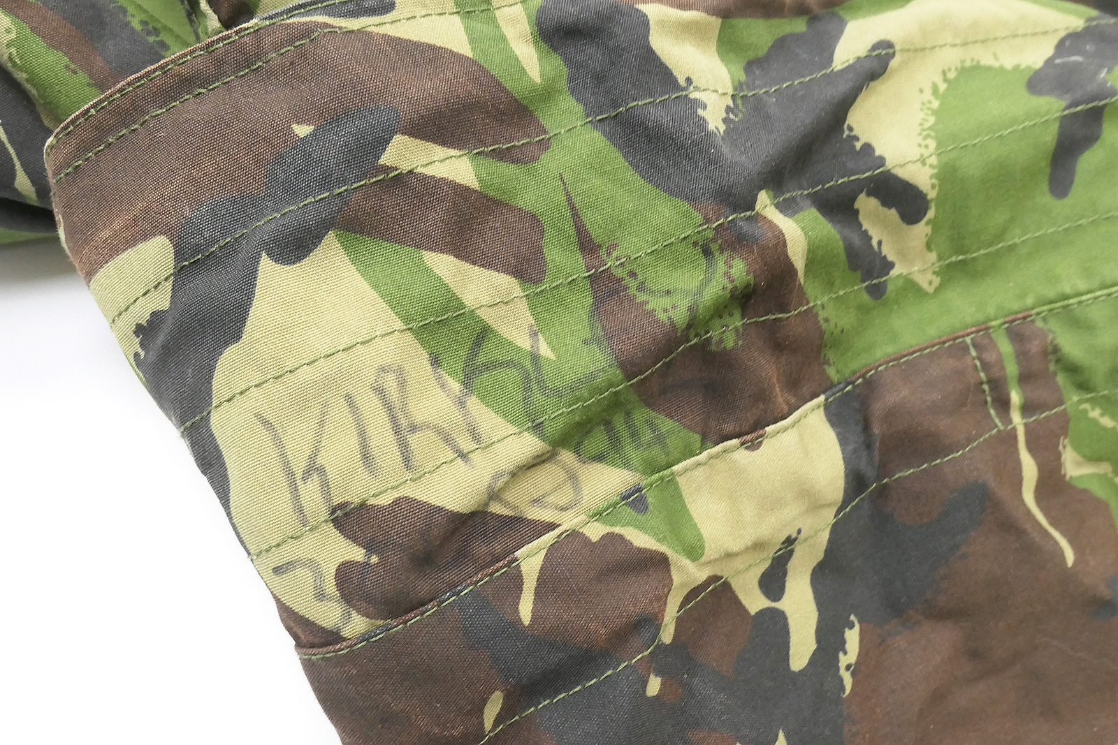 Original WW2 Britannique / Canadien Armée Mk3 Combat Casque & Doublure Original WW2 Britannique / Canadien Armée Mk3 Combat Casque & Doublure