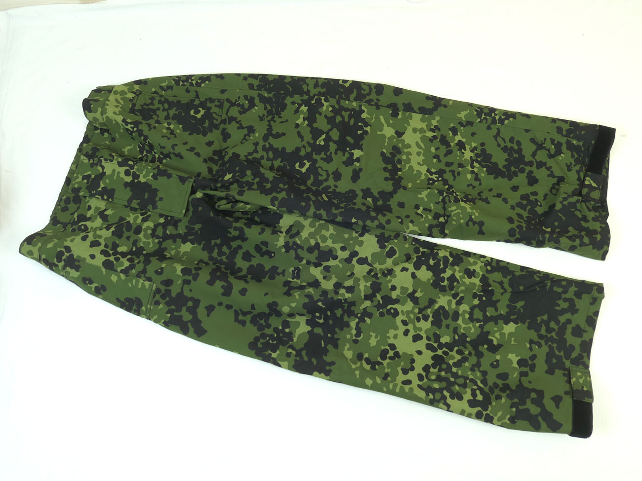 P1600911 Gr. S - Dänemark Gore-tex Nässeschutz Hose Flecktarn HMAK 1999 Regenhose