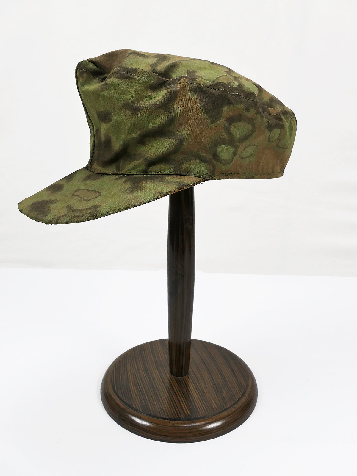 Waffen SS Frontfertigung Feldmütze Original Stoff Eichenlaub B Frühjahr Gr.58 Tarnmütze aus Museum