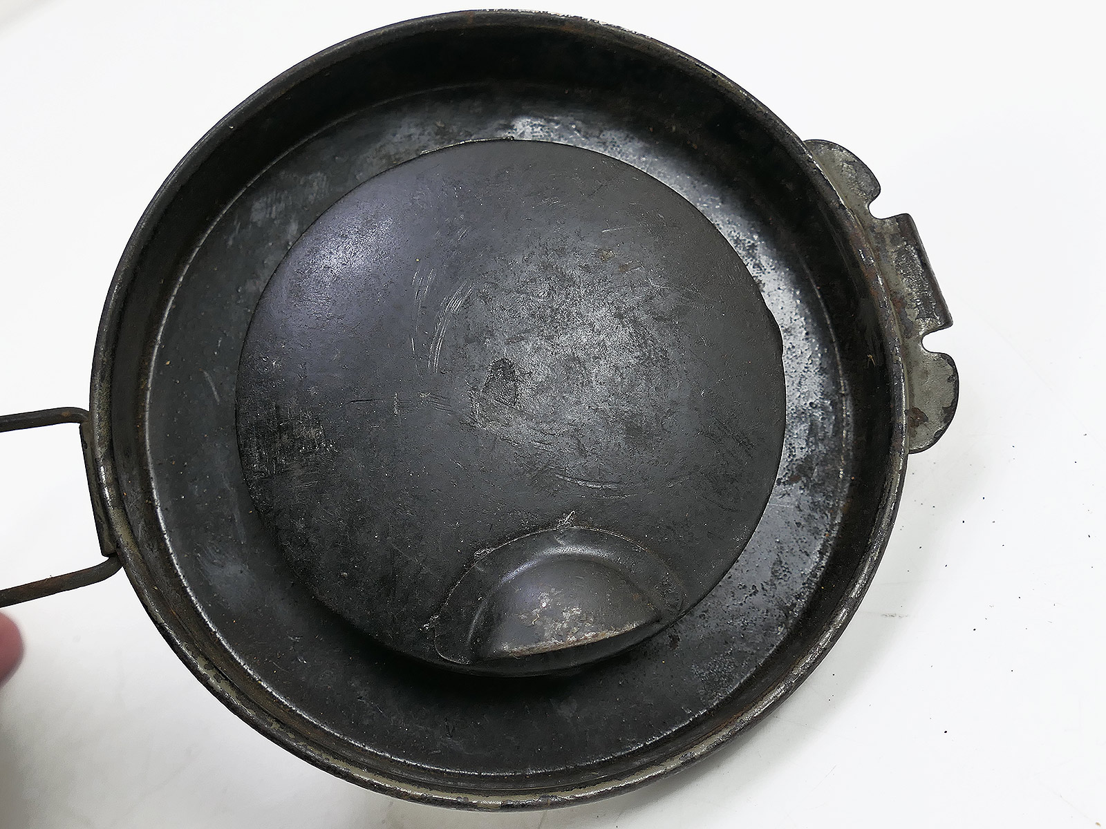WK1 Original Leder Gasmaske M17 + Filter in Original Bereitschaftsbüchse COLLECTION BATTLE WORN