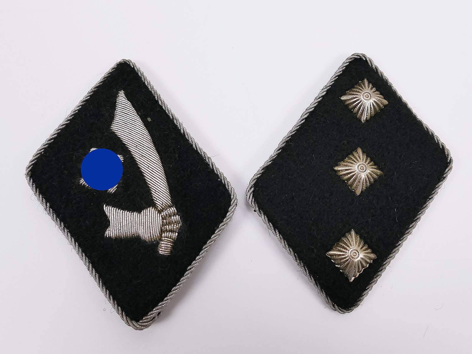 Waffen SS Kragenspiegel Untersturmführer 13. Waffen SS Gebirgs Division HANDSCHAR