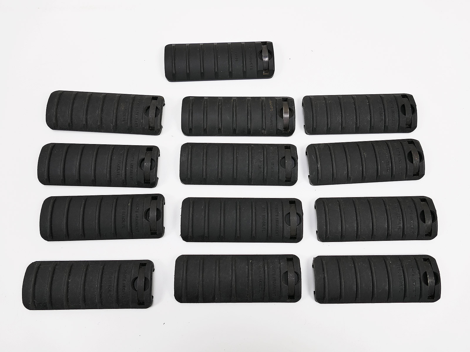1x Stück Original US ARMY KAC Knights Armament 6 Rib Rail Panel cover Vero Beach gebraucht