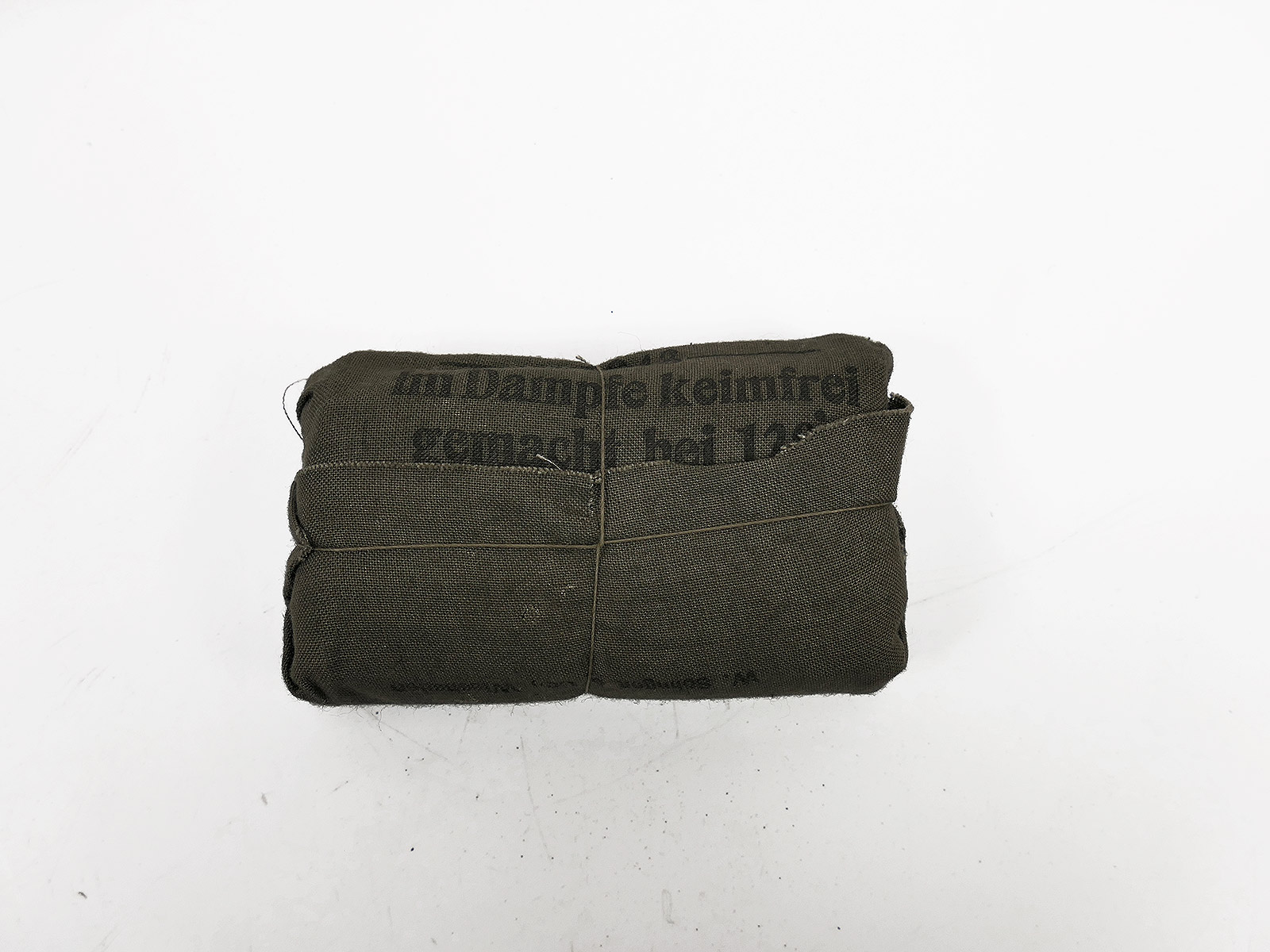 Wehrmacht Verbandpäckchen 1943 Erste Hilfe WK2 Feldbluse Verbandkasten 11x6cm 