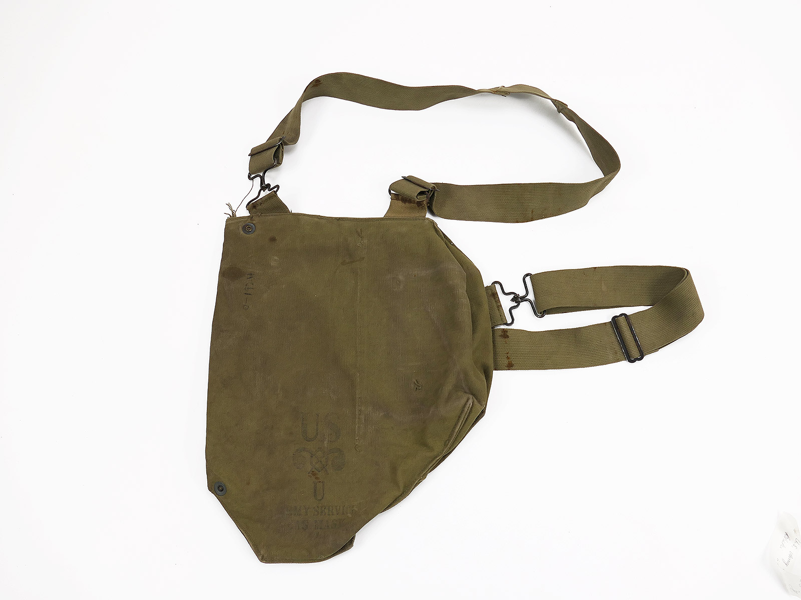 Original US Army WW2 Service Gas Mask Bag Gasmaskentasche / Collection BATTLE WORN