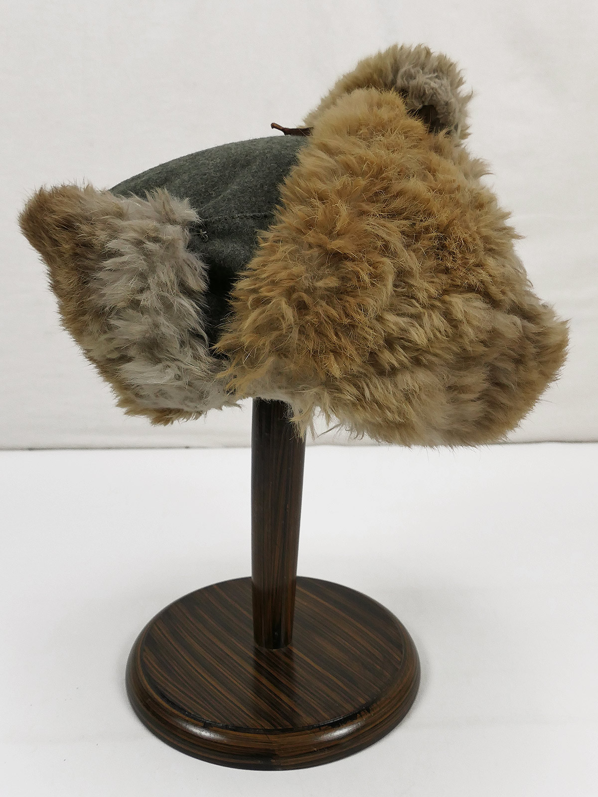 Einzelstück Wehrmacht Wintermütze Fellmütze Kaninchenfell Hasenfell Feldmütze Gr.56