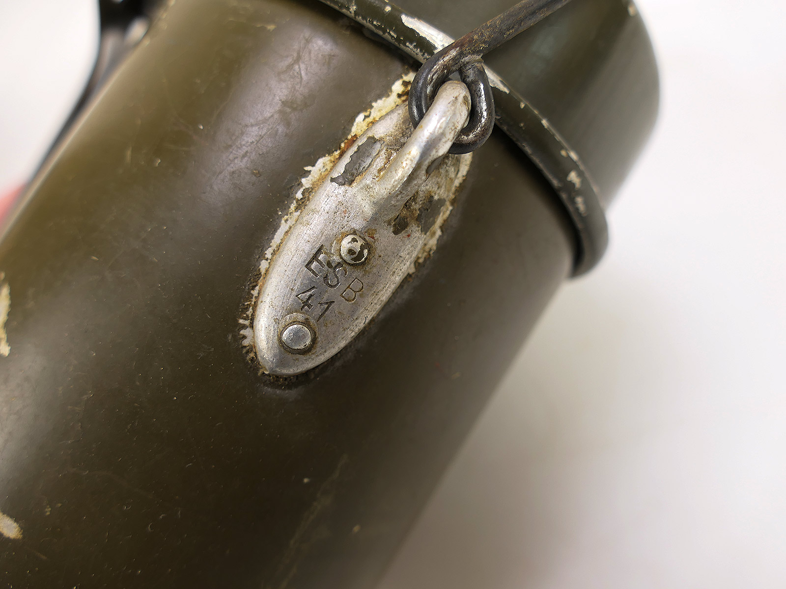 Kochgeschirr Wehrmacht Hersteller OHW 44 mit Lederriemen COLLECTION BATTLE WORN