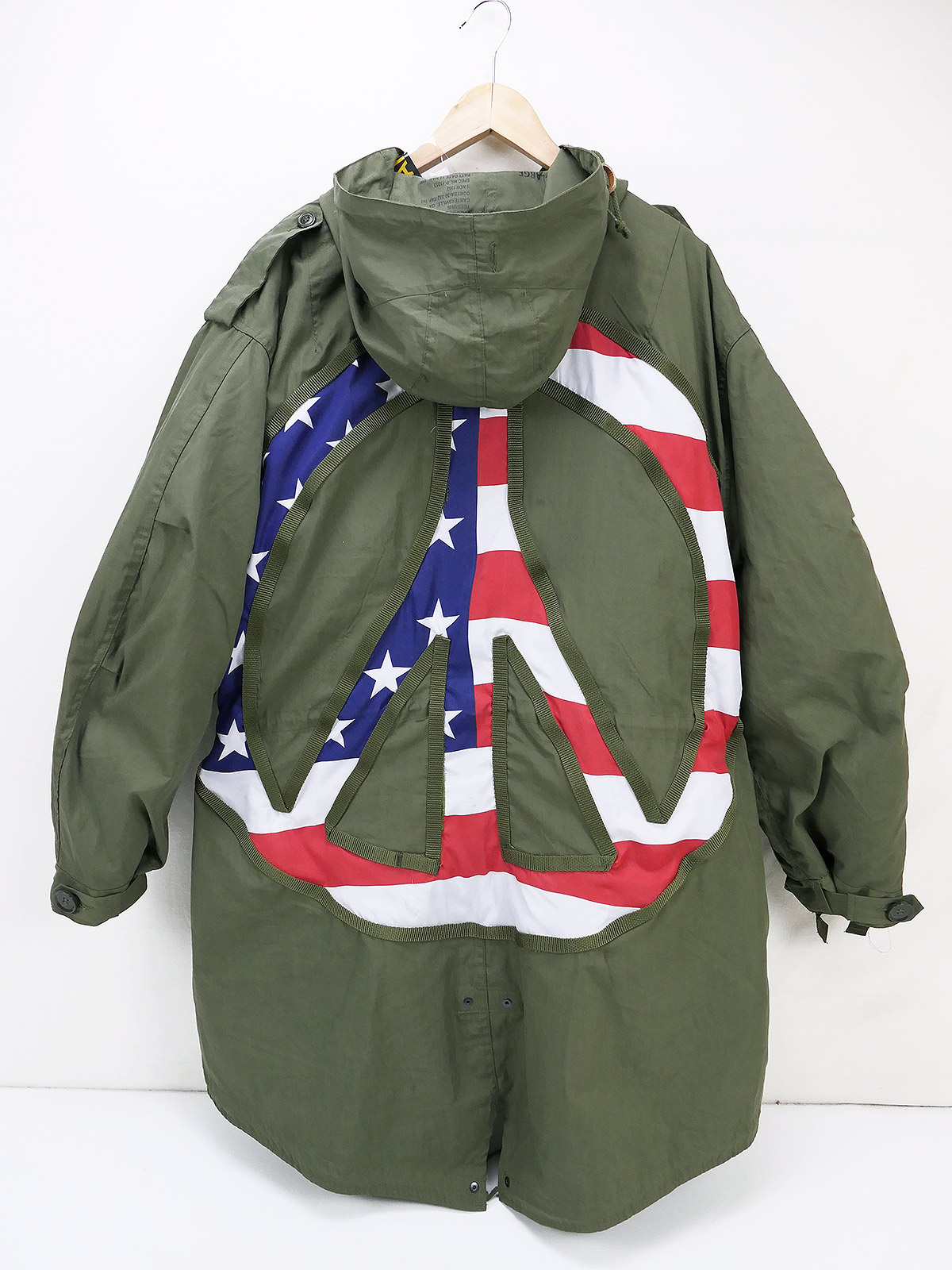 UNIKAT - US Shell Parka Kapuzenparka M-1951 M51 Korea Vietnam XL mit Peace Zeichen US Fahne