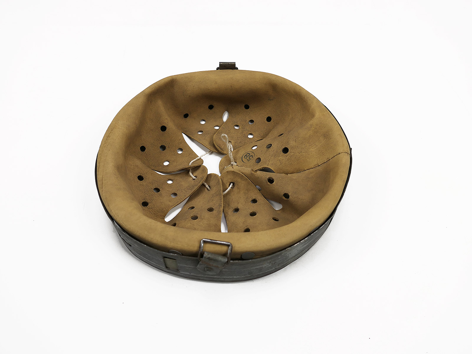 #197/ Wehrmacht Stahlhelm Helmfutter ANTIK M35 M40 M42 (58/66) D.R.P. 1943