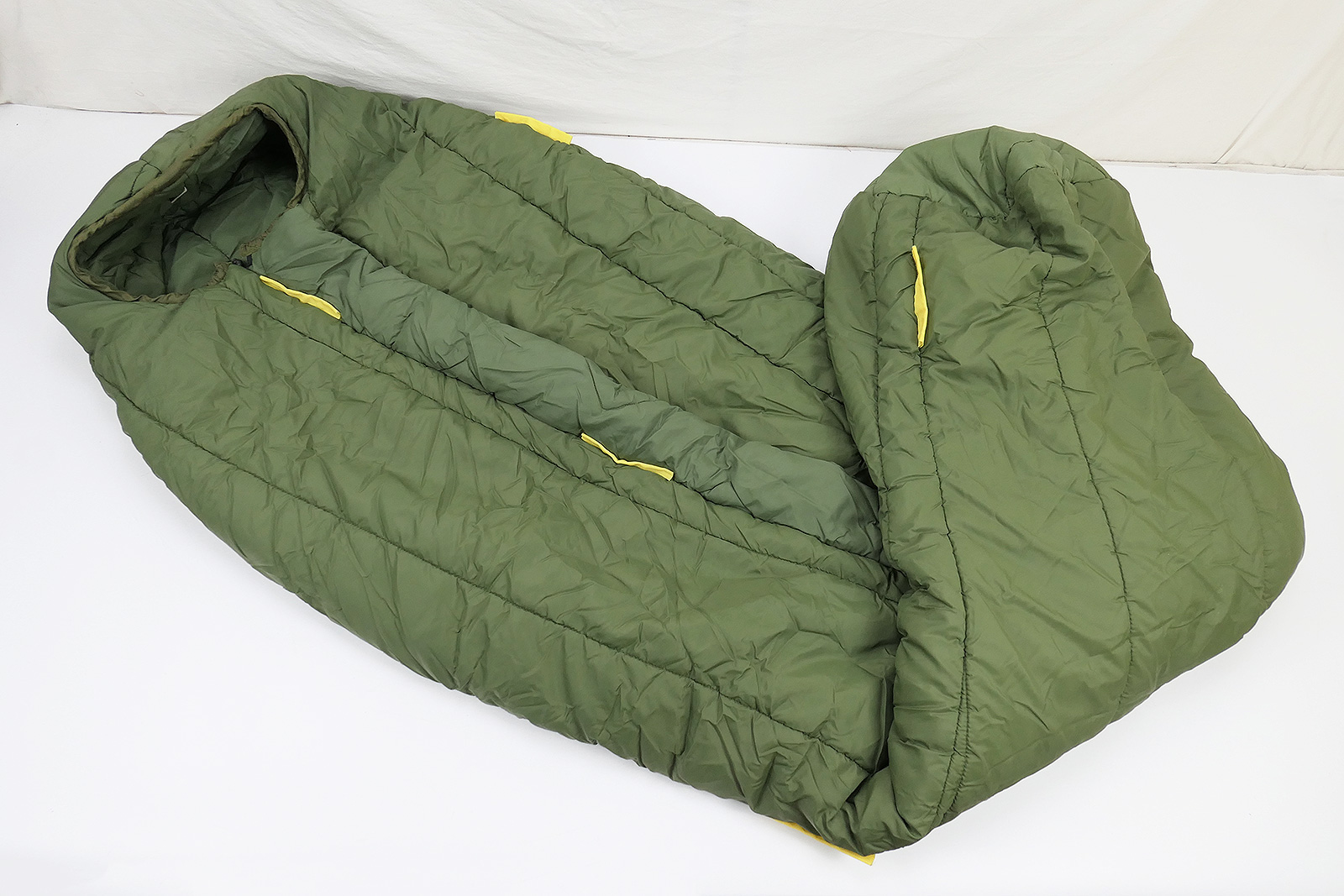 Schwedischer Armee Mumien Schlafsack Forsvaret + Packsack