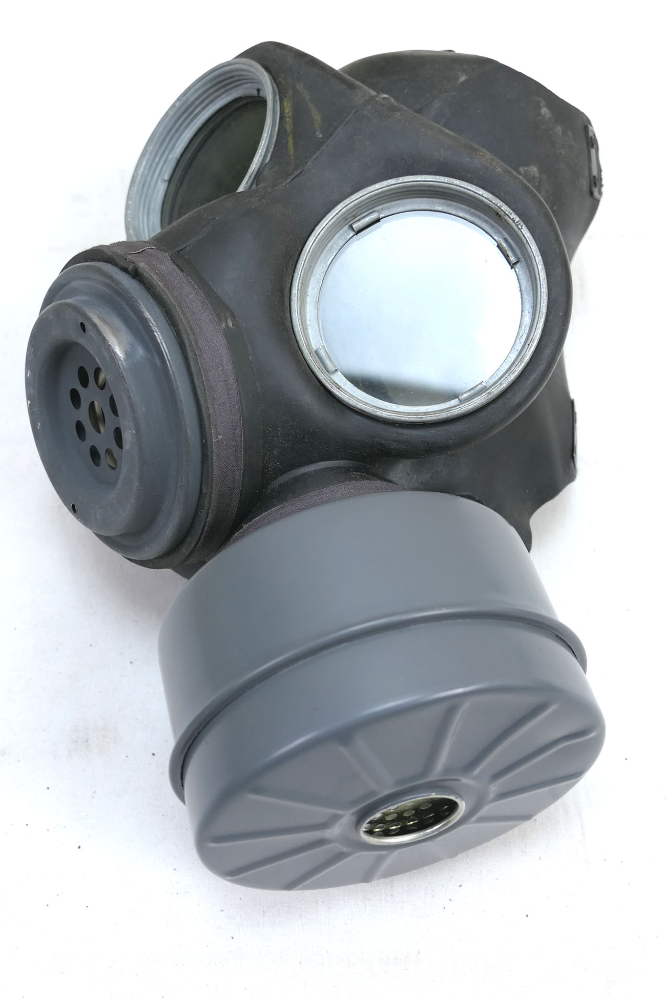 P1050532L7mUFbQ68q8eN