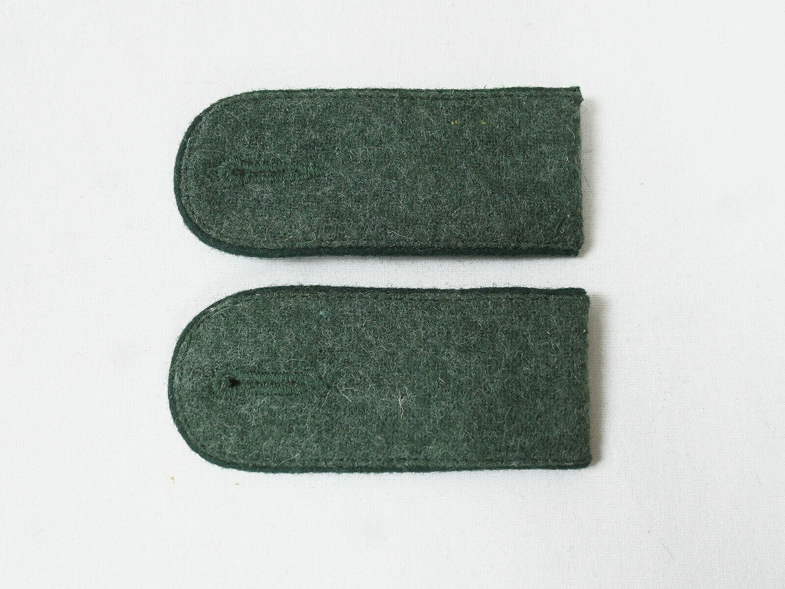 1x Paar Wehrmacht Schulterstücke Grenadier M40 Schulterklappen Mannschaften