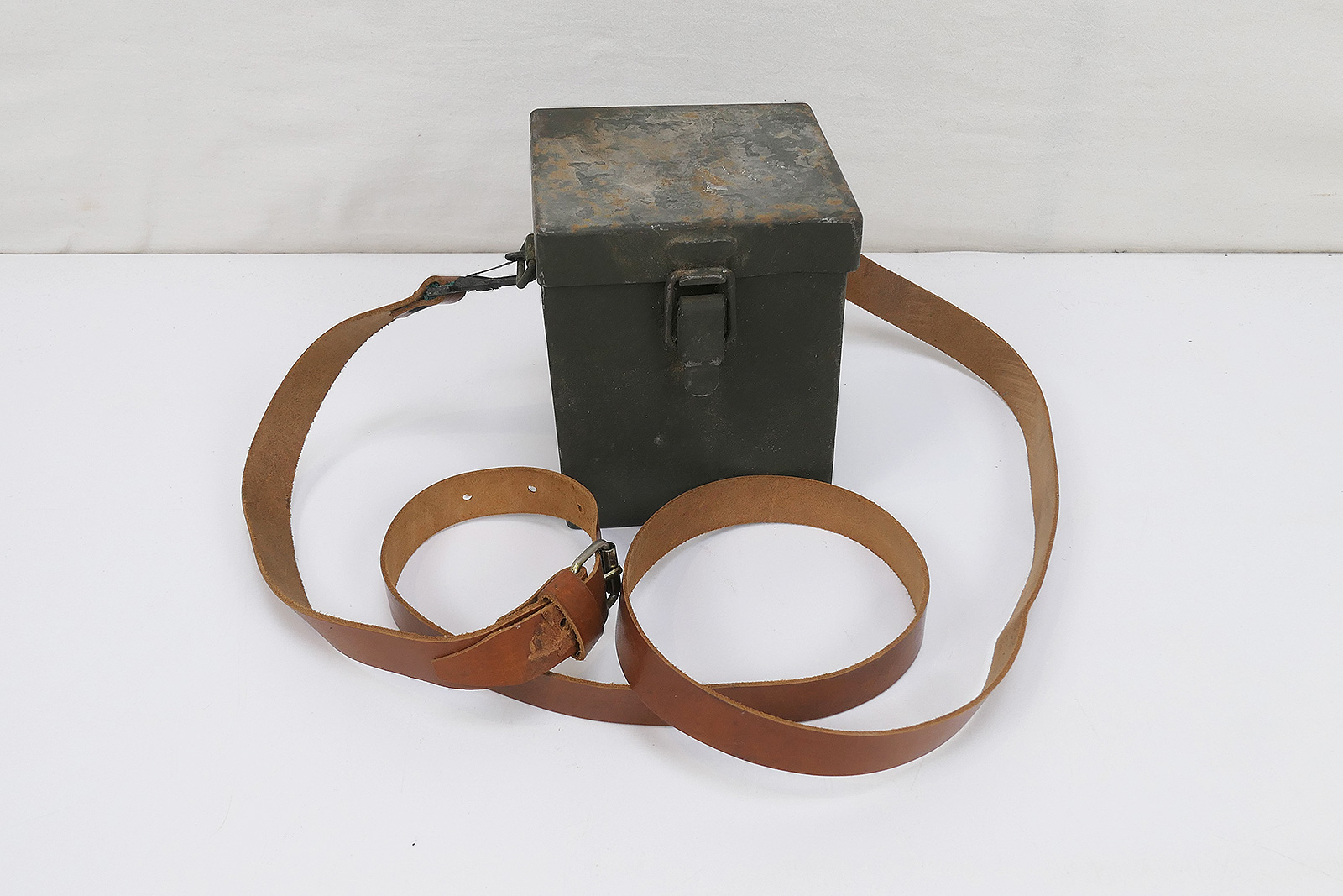 #A US ARMY WW2 Carrying Case T42 Metall Behälter für M4 Sight 60mm Mortar Optik