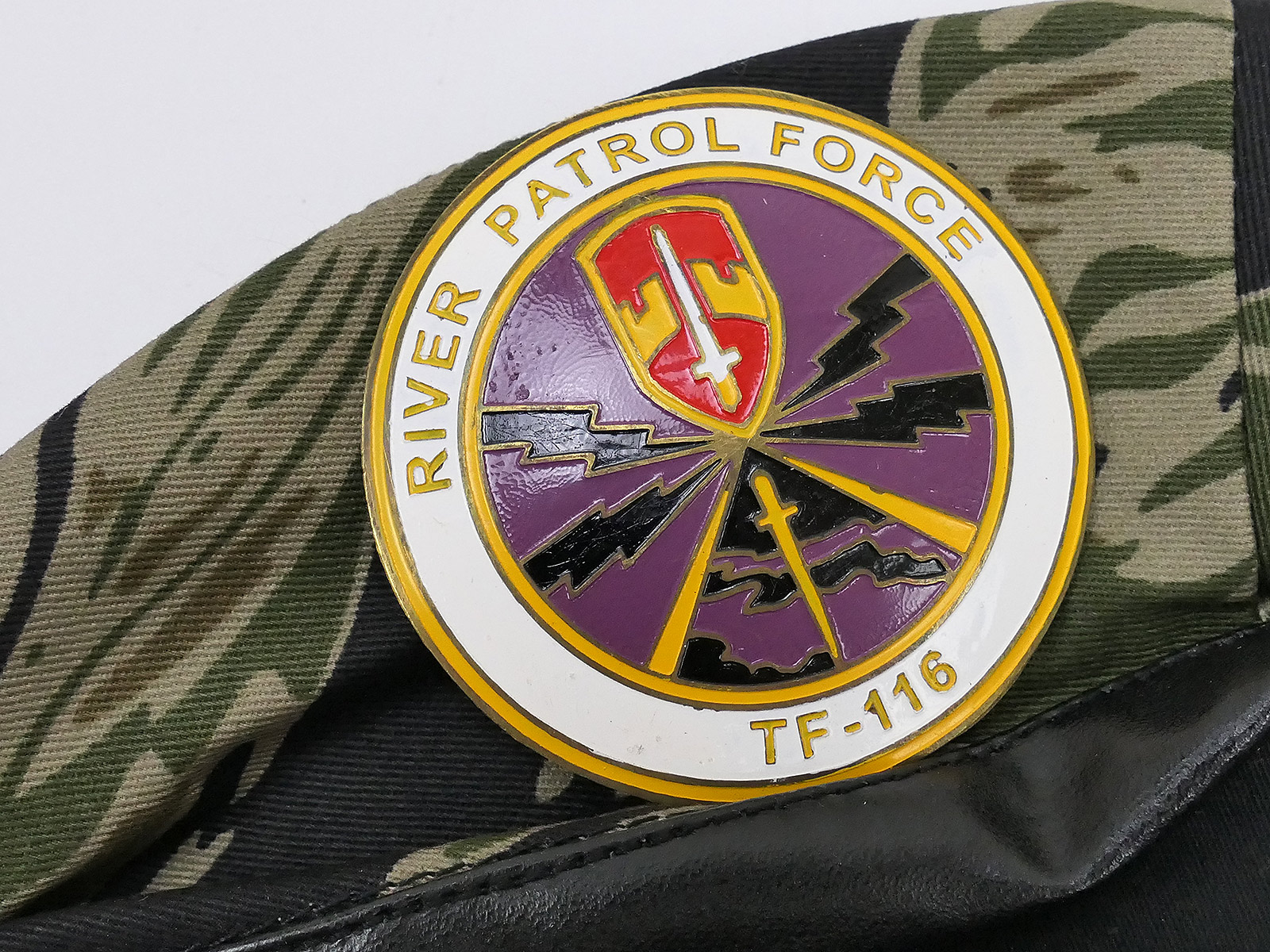 US Army Barett River Patrol Force TF-116 Beret Tiger Stripe Vietnam Gr. M