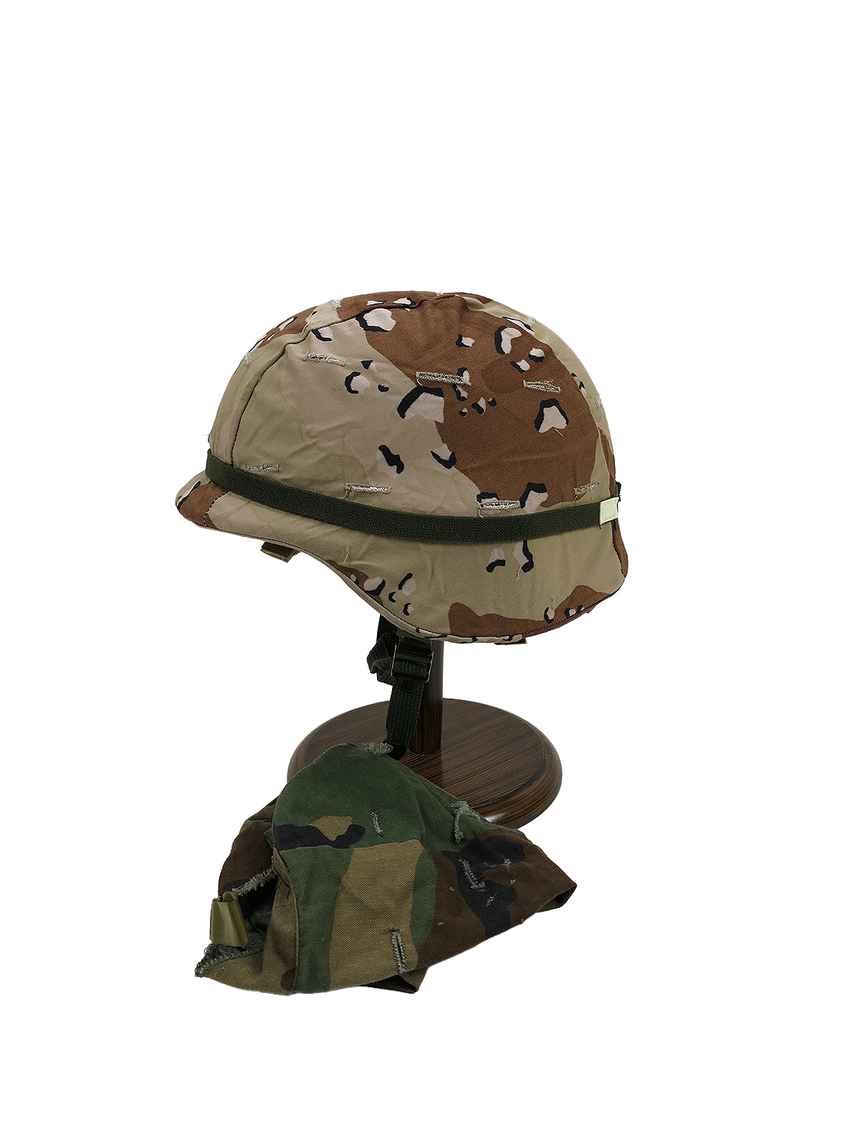 #75 US Gefechtshelm Combat Helmet Gr. Large mit US Desert + Woodland Helmbezug 