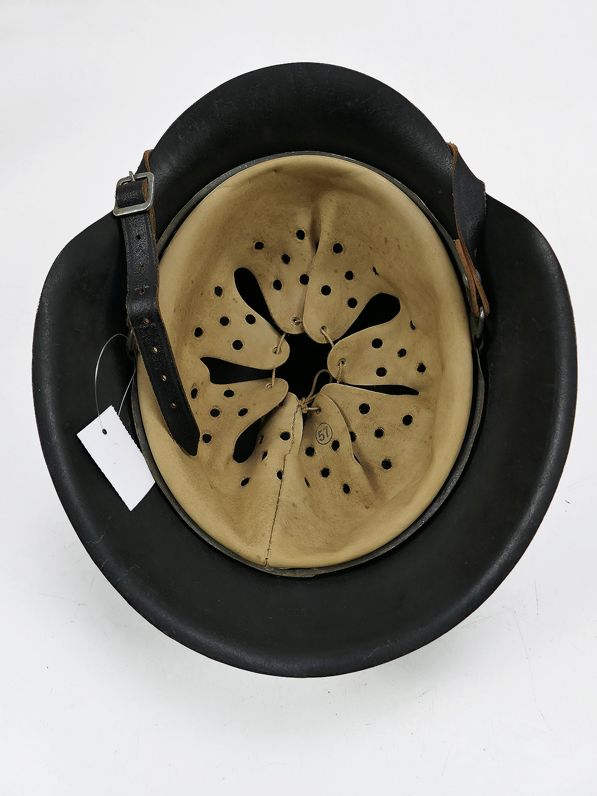 Original Luftwaffe Stahlhelm M42 ET64 mit Helmfutter u. Kinnriemen Gr.57 BATTLE WORN