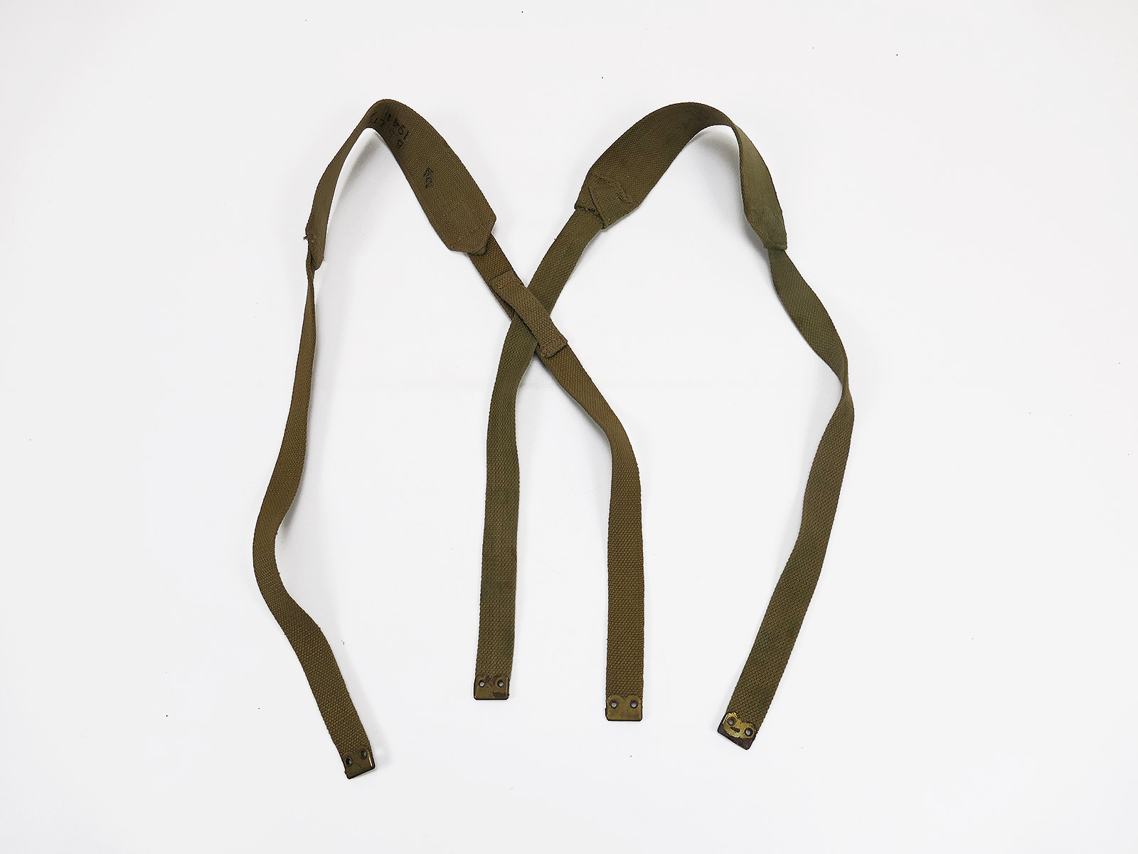 #A British Army WW2 Original 1937 Webbing Shoulder Cross Straps / Suspenders