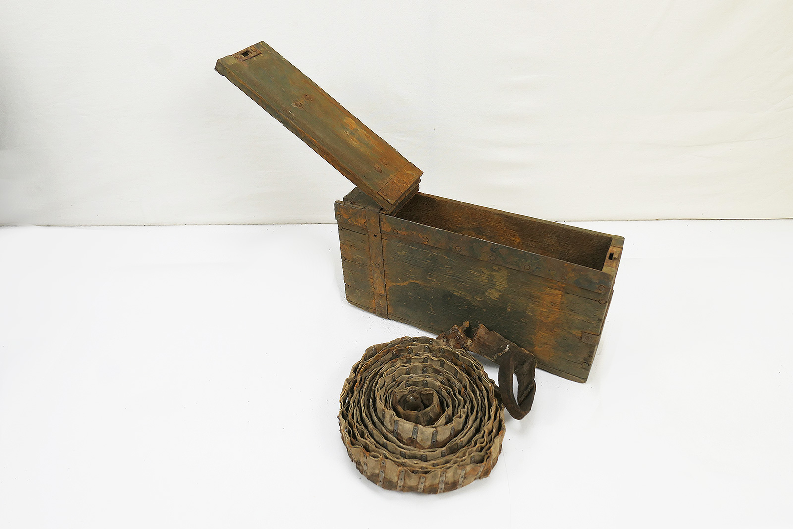 Schwarzlose Munitions Holzkiste mit Munitionsgurt Stoffgurt Reichswehr 1920-1930er Jahre