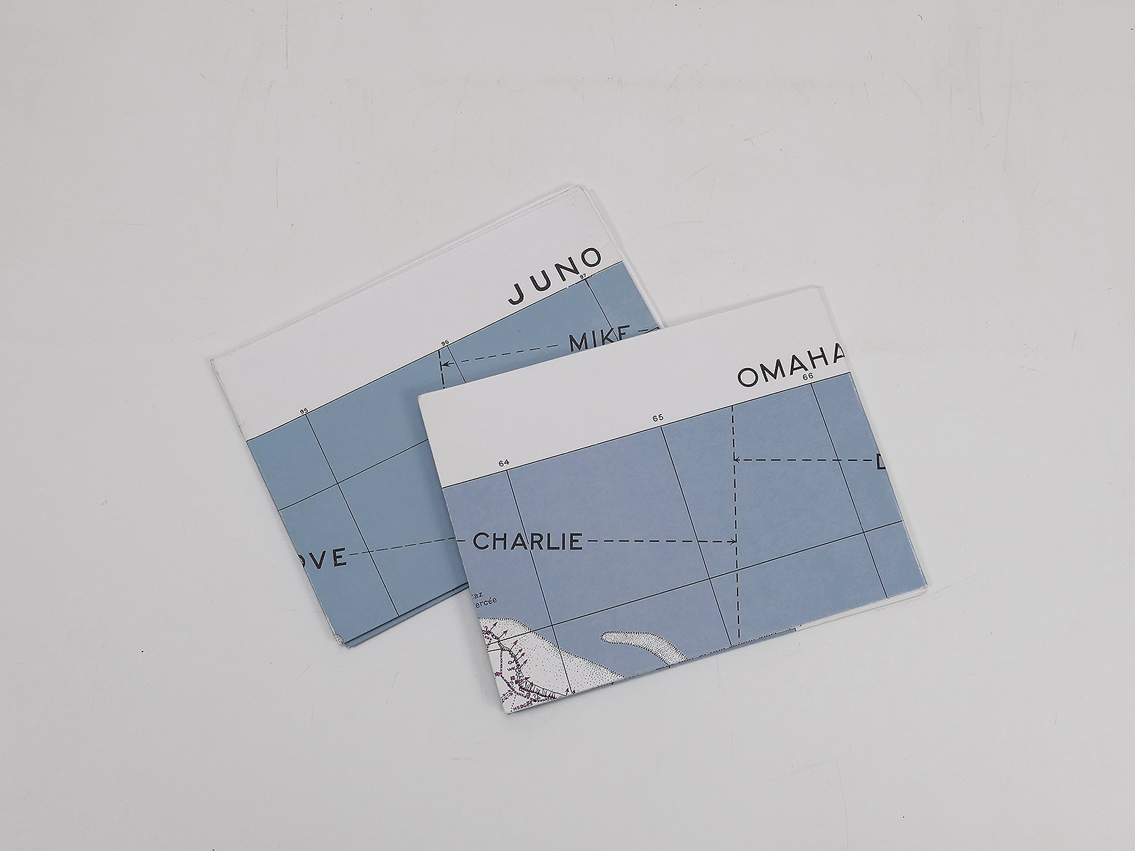 2x US ARMY WW2 Landungskarte OMAHA BEACH + JUNO Karte Landkarte Landung Normandie D-Day