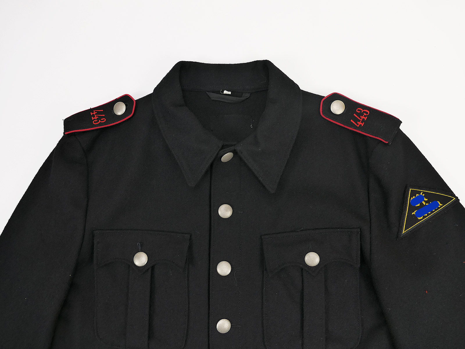 Einzelstück - Filmrequisite aus Der Untergang Schwarze HJ Bluse Hemdbluse "Ost Berlin" Hitlerjunge Einzelstück - Filmrequisite aus Der Untergang Schwarze HJ Bluse Hemdbluse "Ost Berlin" Hitlerjunge