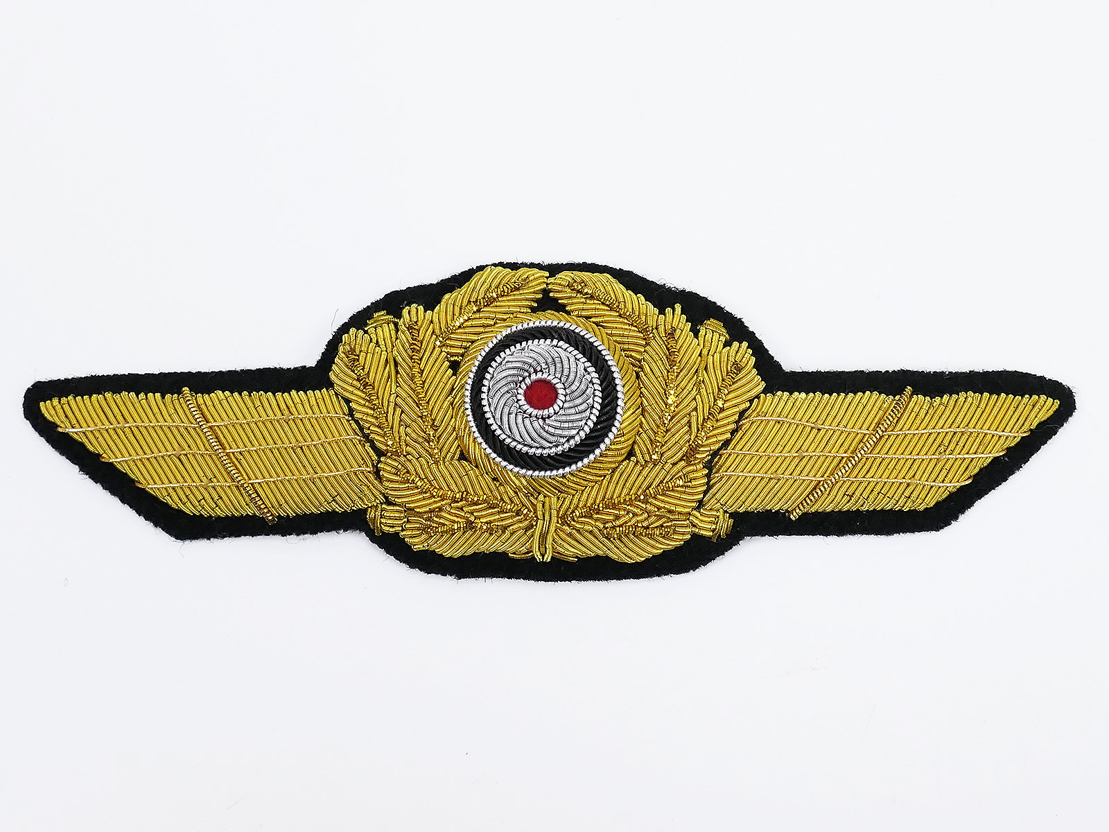 P1457458 Luftwaffen Kokarde Schirmmütze General Eichenlaub handgestickt