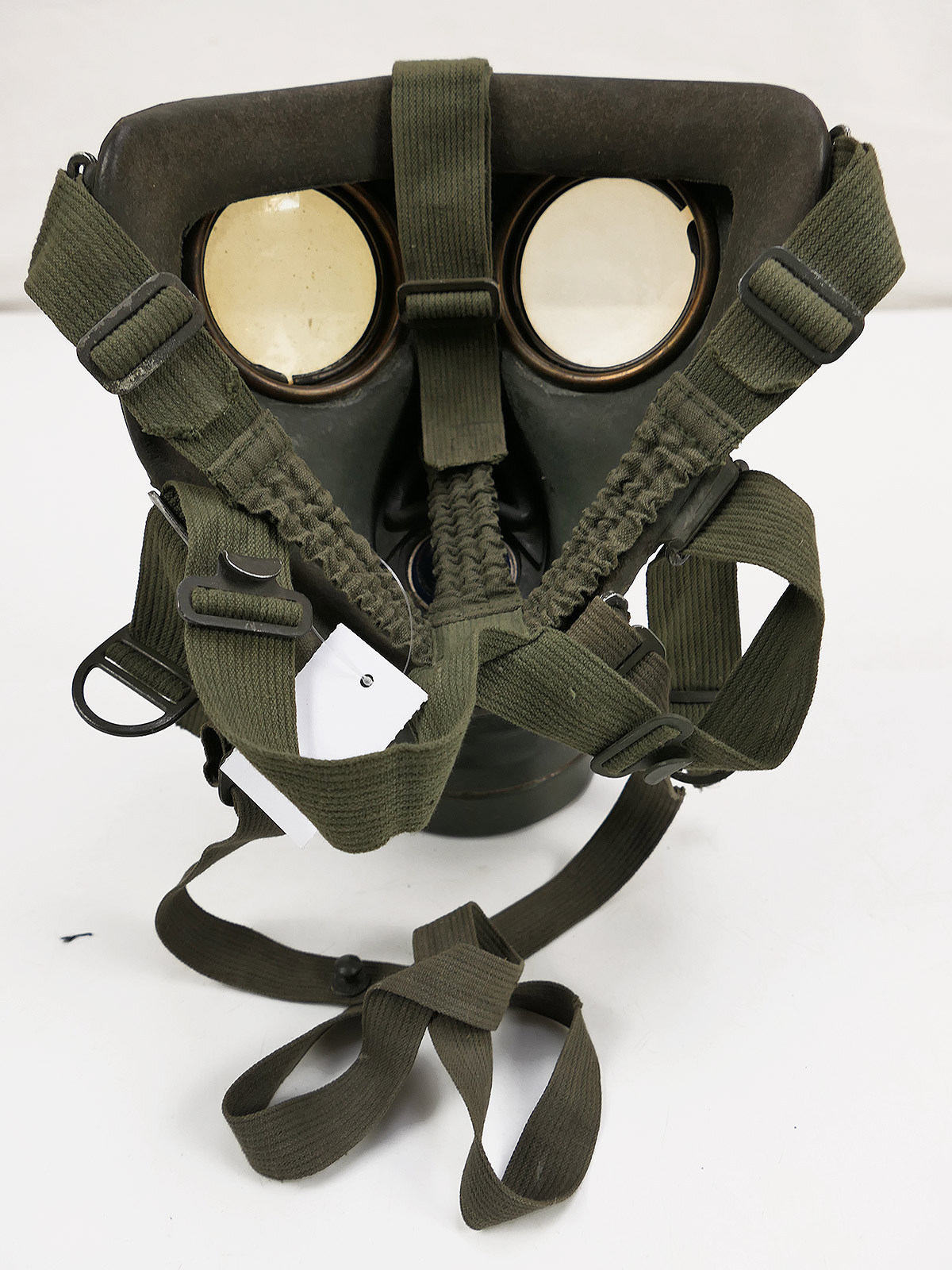 Wehrmacht Gasmaske Modell 1938 Schutzmaske Gr.3 btc41 Gummi mit Filter BATTLE WORN