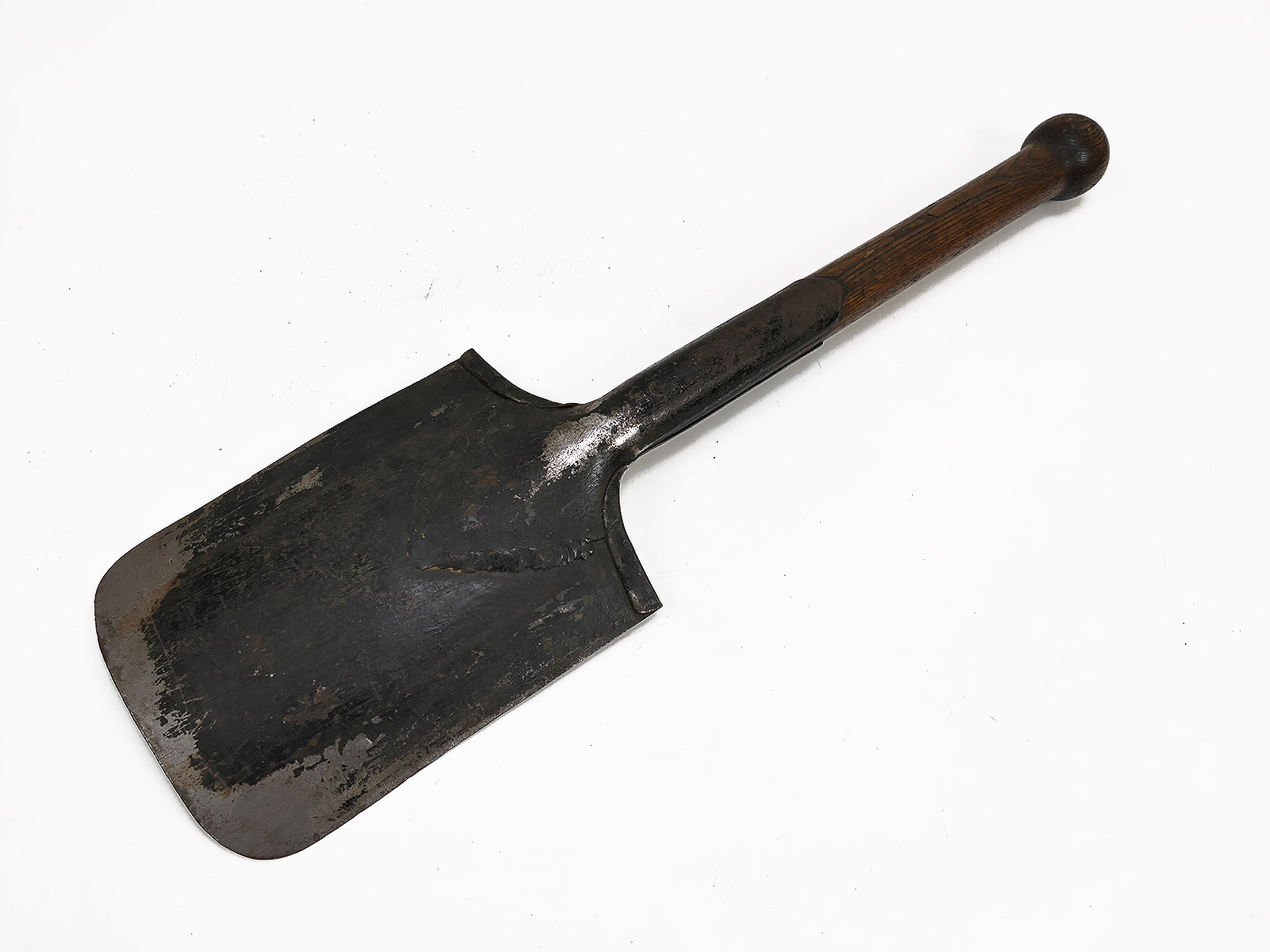 Antiker Infanterie Spaten mit Stempelung in Ledertasche / Spatentasche COLLECTION