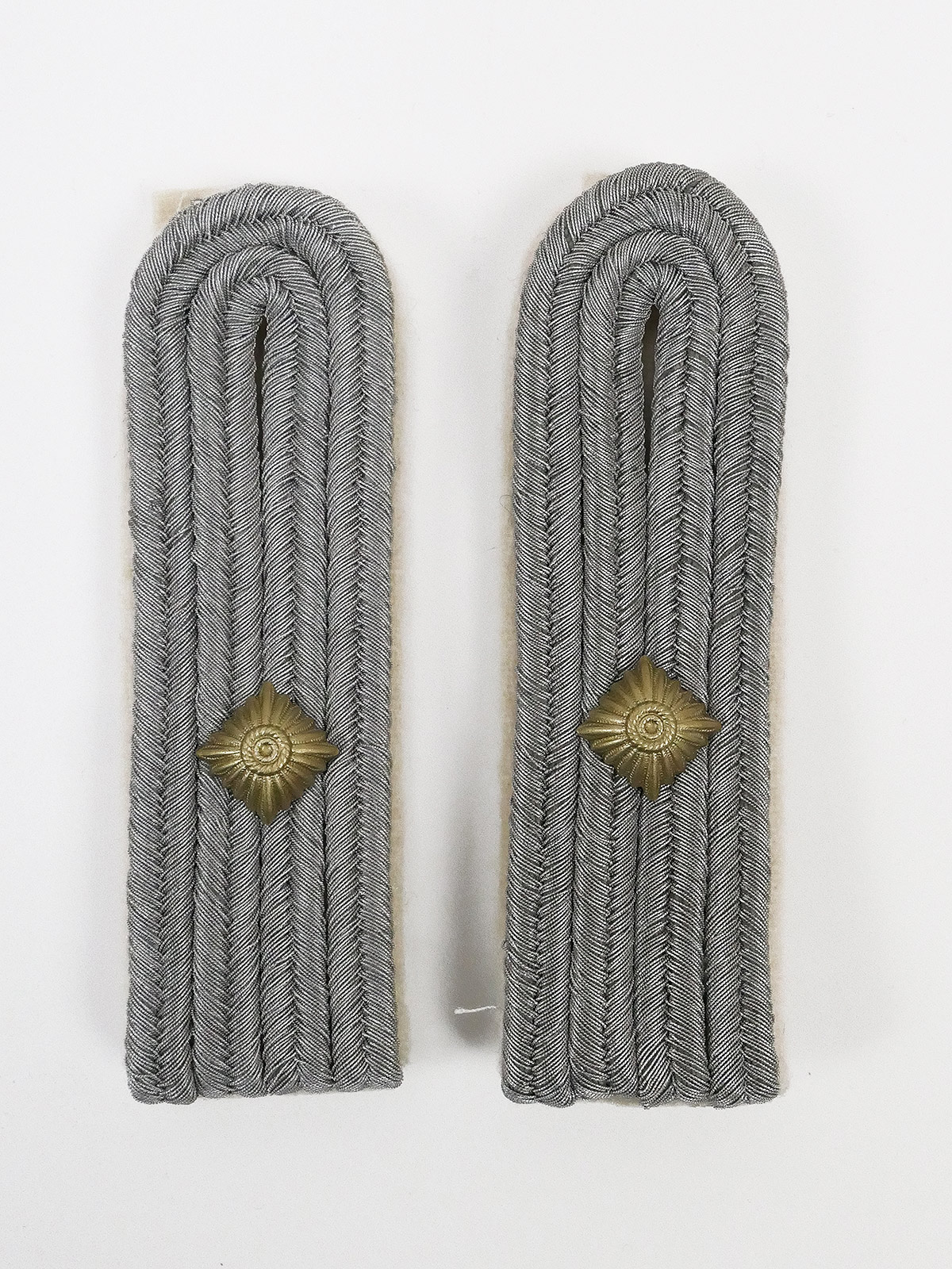 P1738145 1x Paar Schulterklappen Oberleutnant der Infanterie Abzeichen Schulterstücke / Lasche