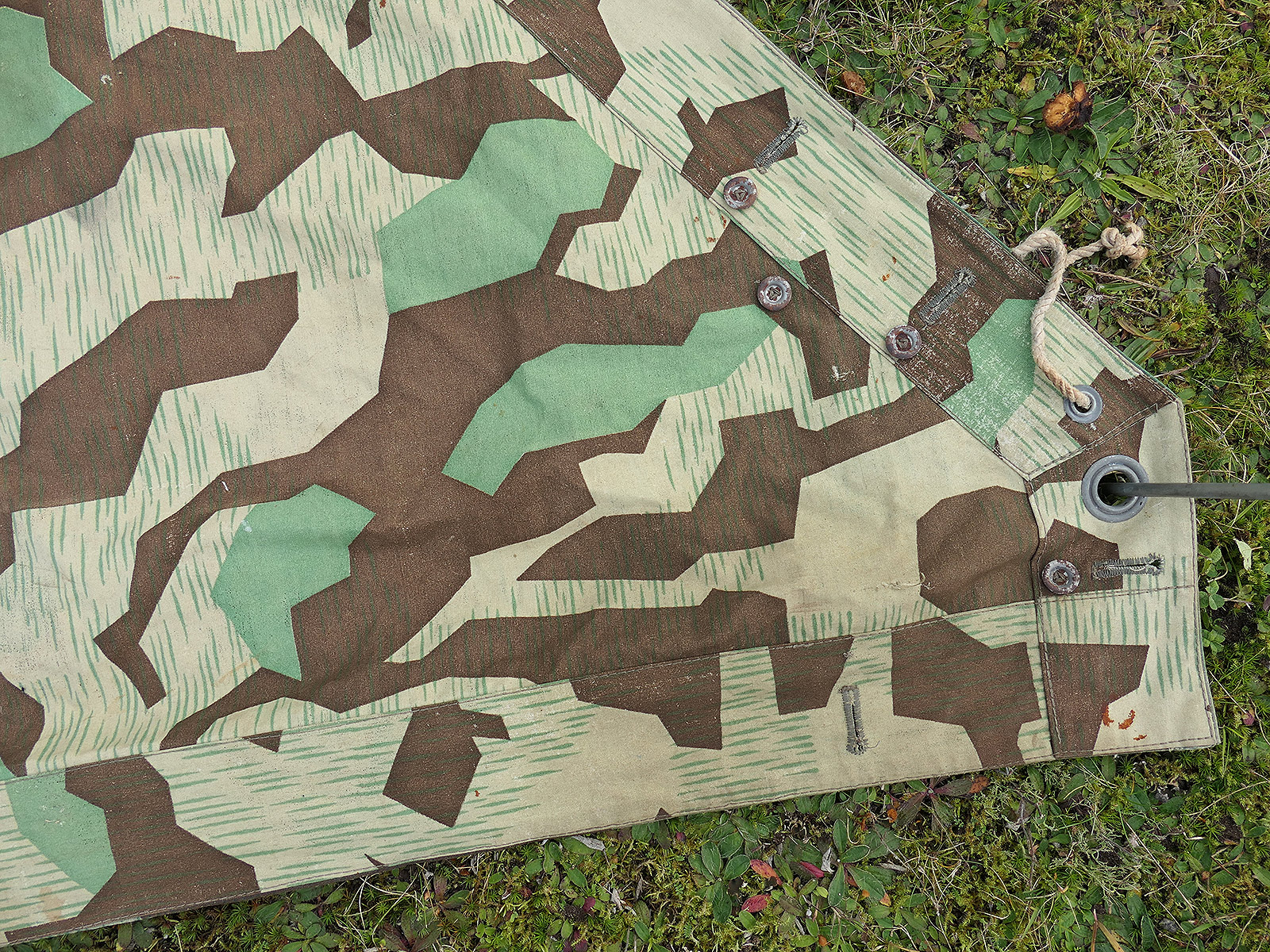 Wehrmacht Späte Original Zeltplane M31 splittertarn - RBNR. - Zeltbahn Tarnzeltbahn SEHR SCHÖN BATTLE WORN