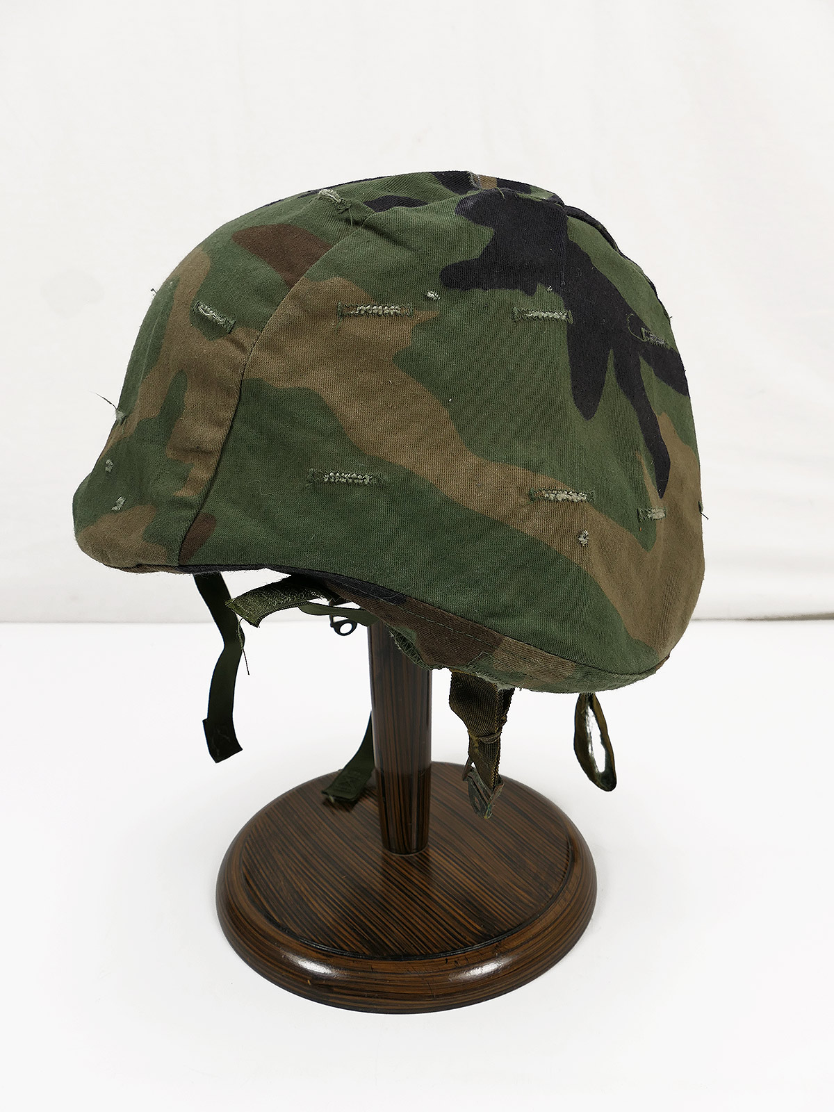 Für Bastler - Nato PASGT Gefechtshelm Infantry Combat Helm Gr. S mit Woodland Helmbezug