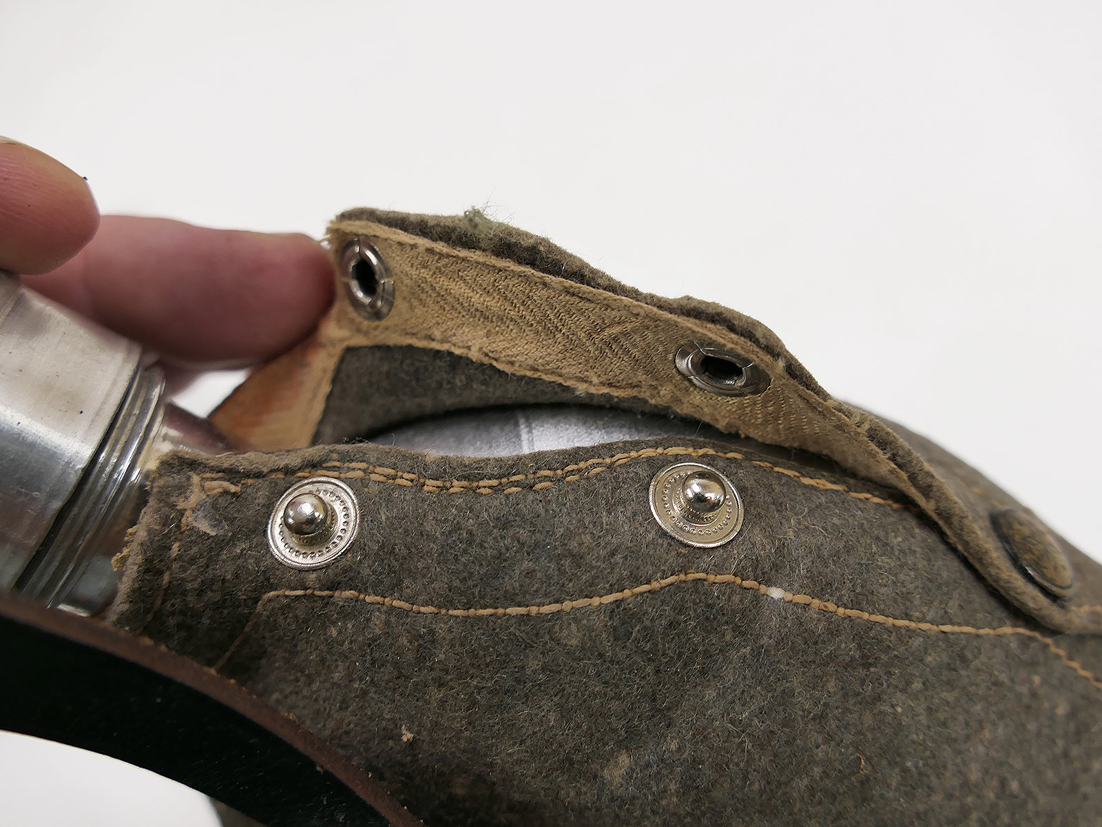 Wehrmacht Feldflasche mit Alu Becher COLLECTION BATTLE WORN