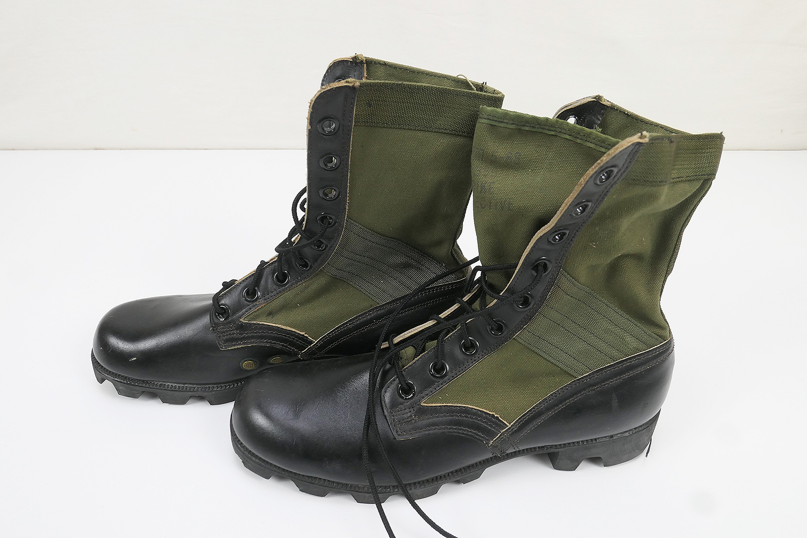 P1520590 US Army Stiefel Süd Vietnamesische Armee - Panama Jungle Boots oliv Dschungelstiefel - Size 9 N