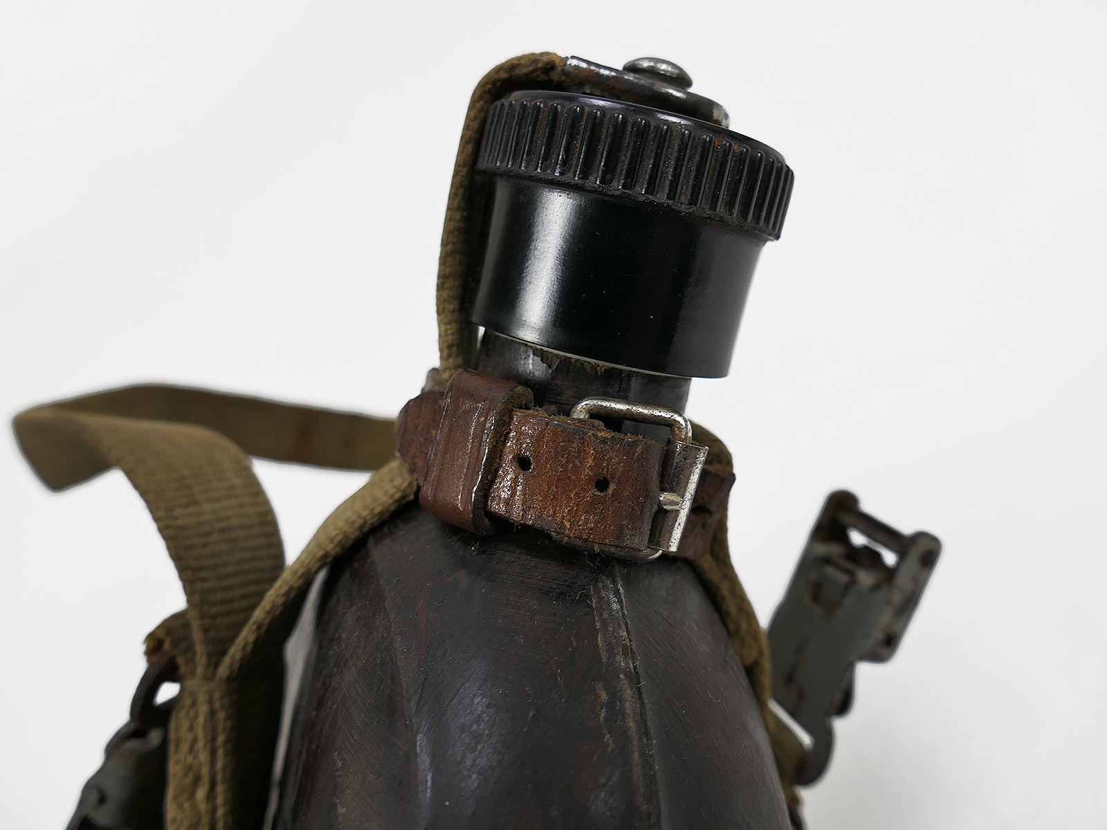 Wehrmacht DAK Afrikakorps Feldflasche Kokosnuss Tropen H.R.E.42 mit Becher COLLECTION BATTLE WORN